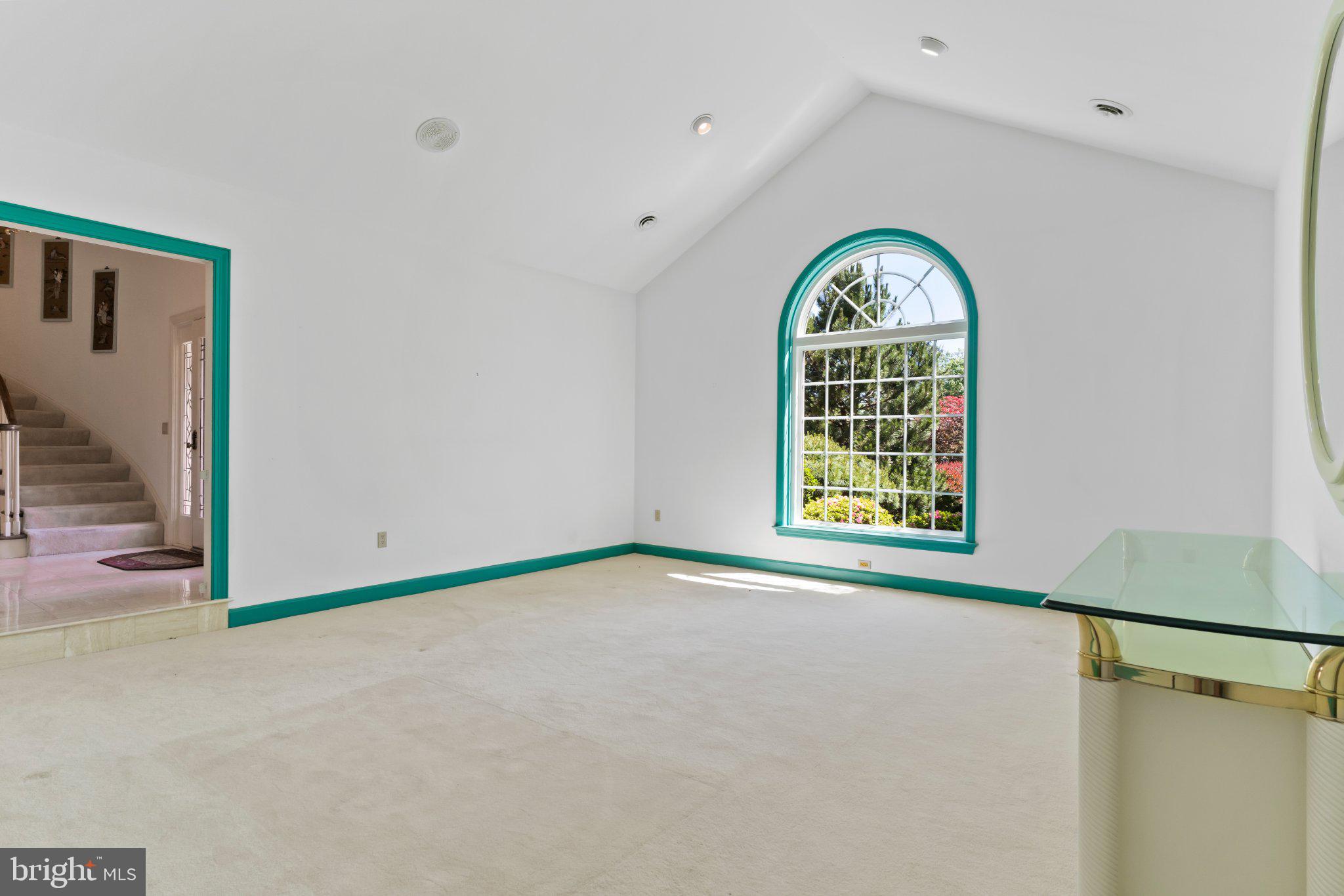 FOREST HILLS - Residential
