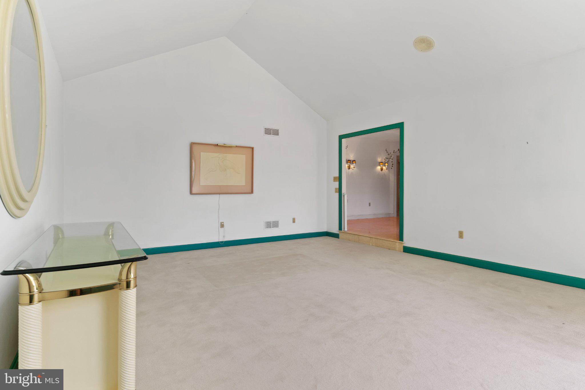 FOREST HILLS - Residential