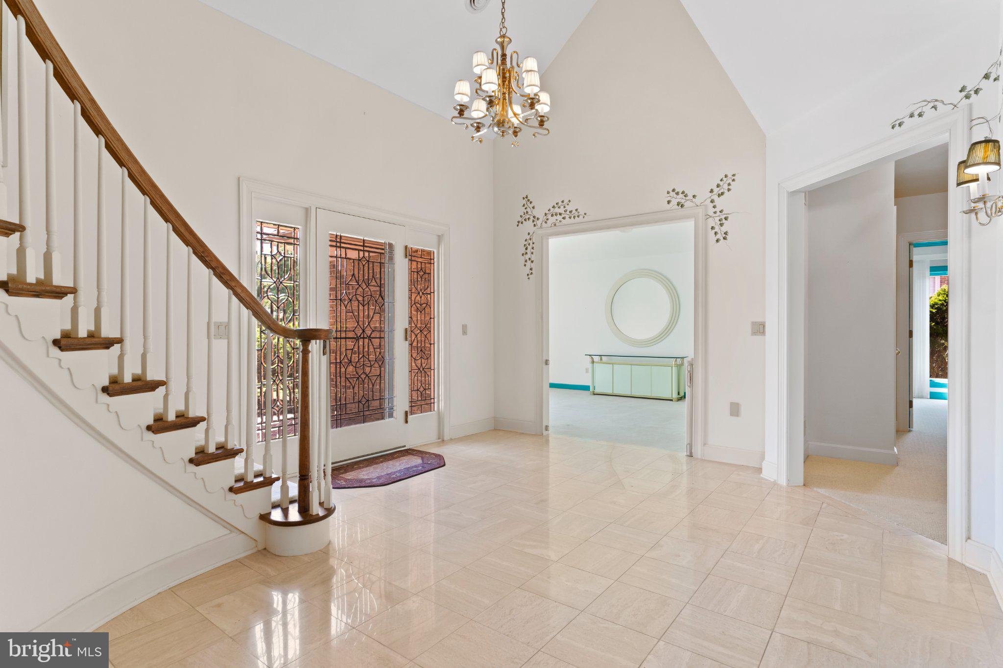 FOREST HILLS - Residential
