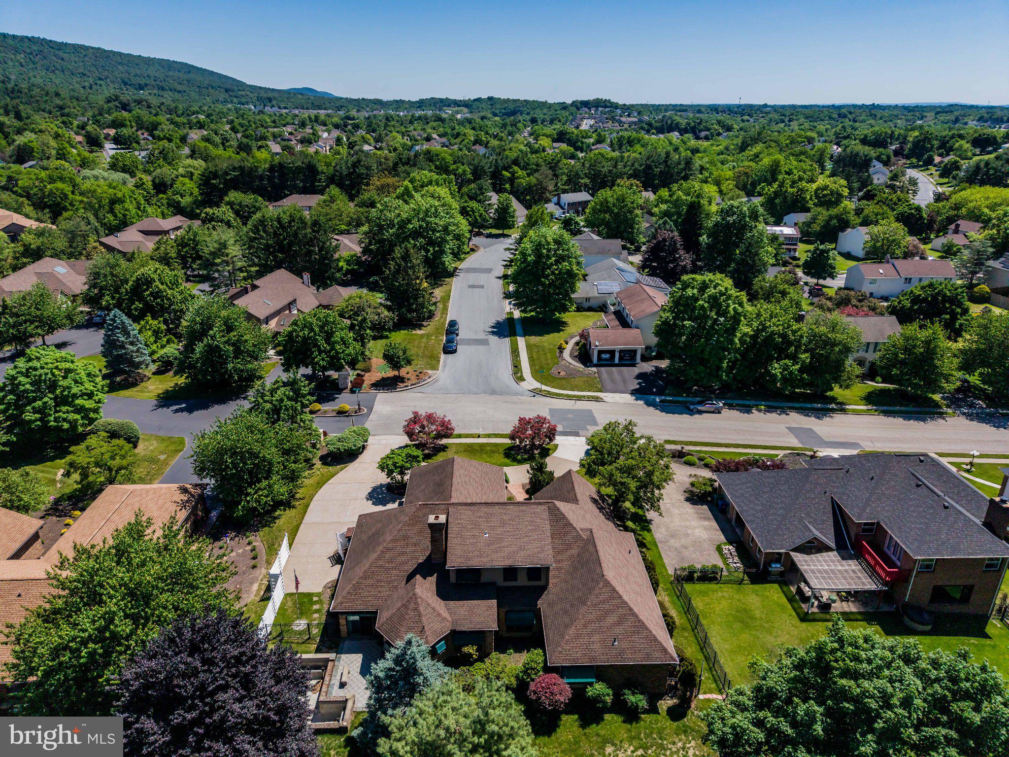 FOREST HILLS - Residential