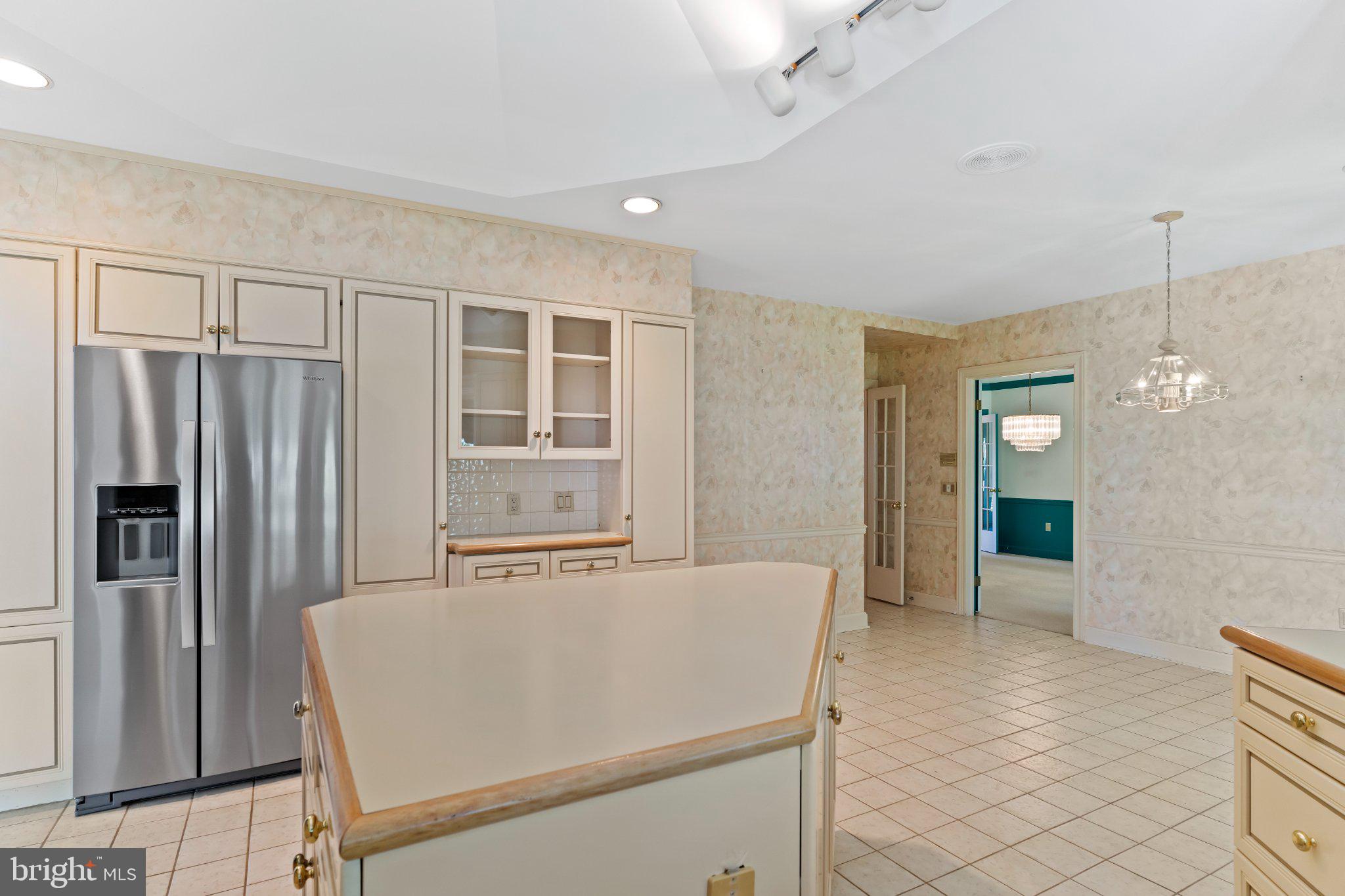 FOREST HILLS - Residential