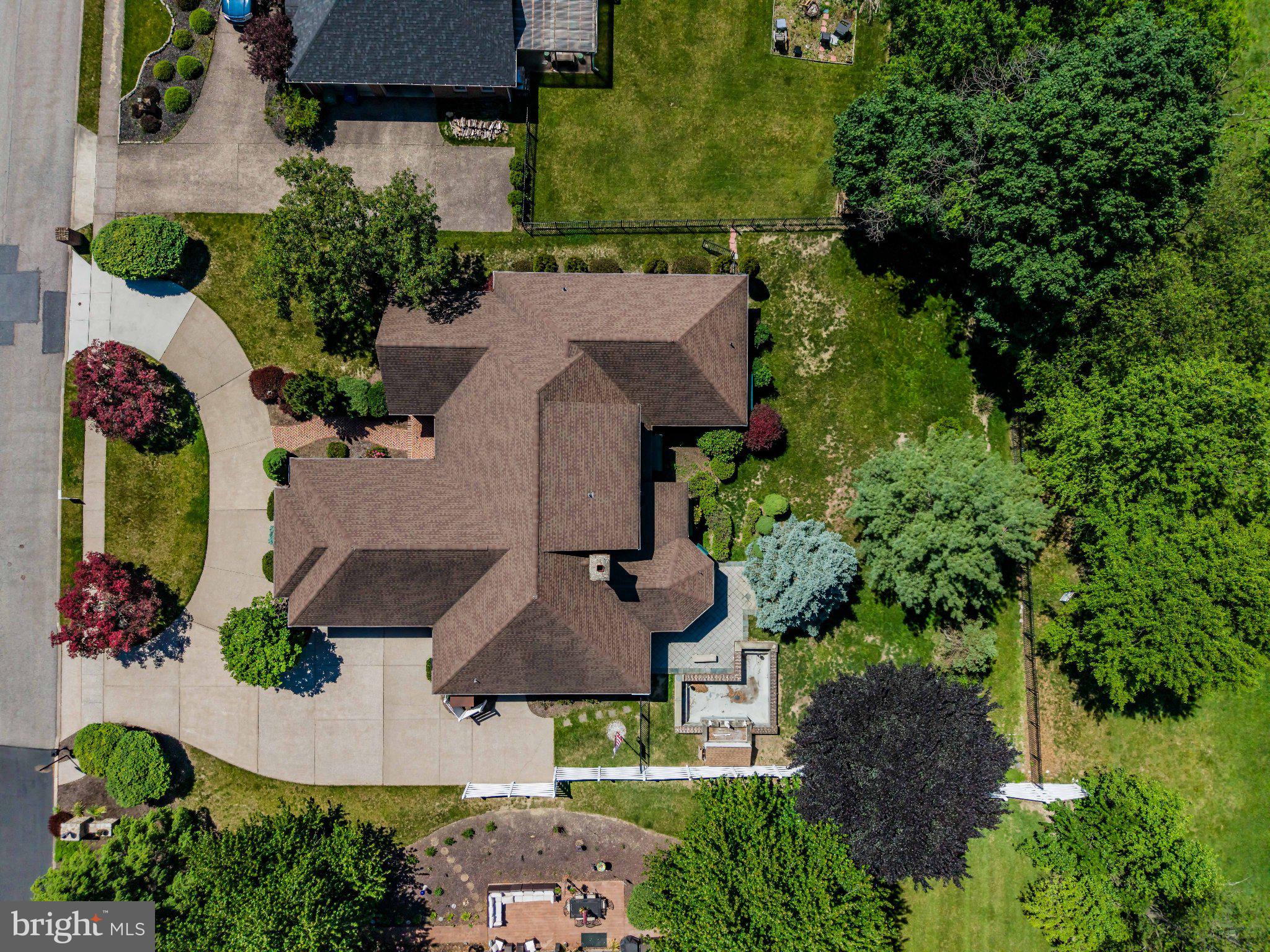 FOREST HILLS - Residential