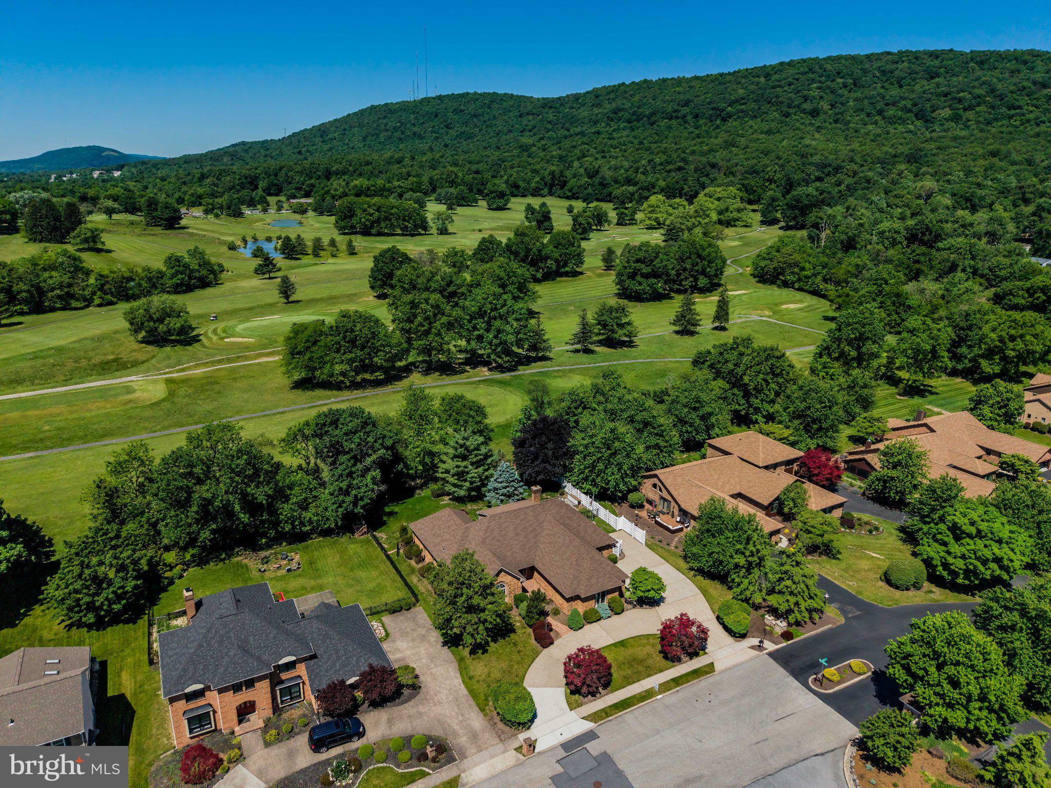 FOREST HILLS - Residential