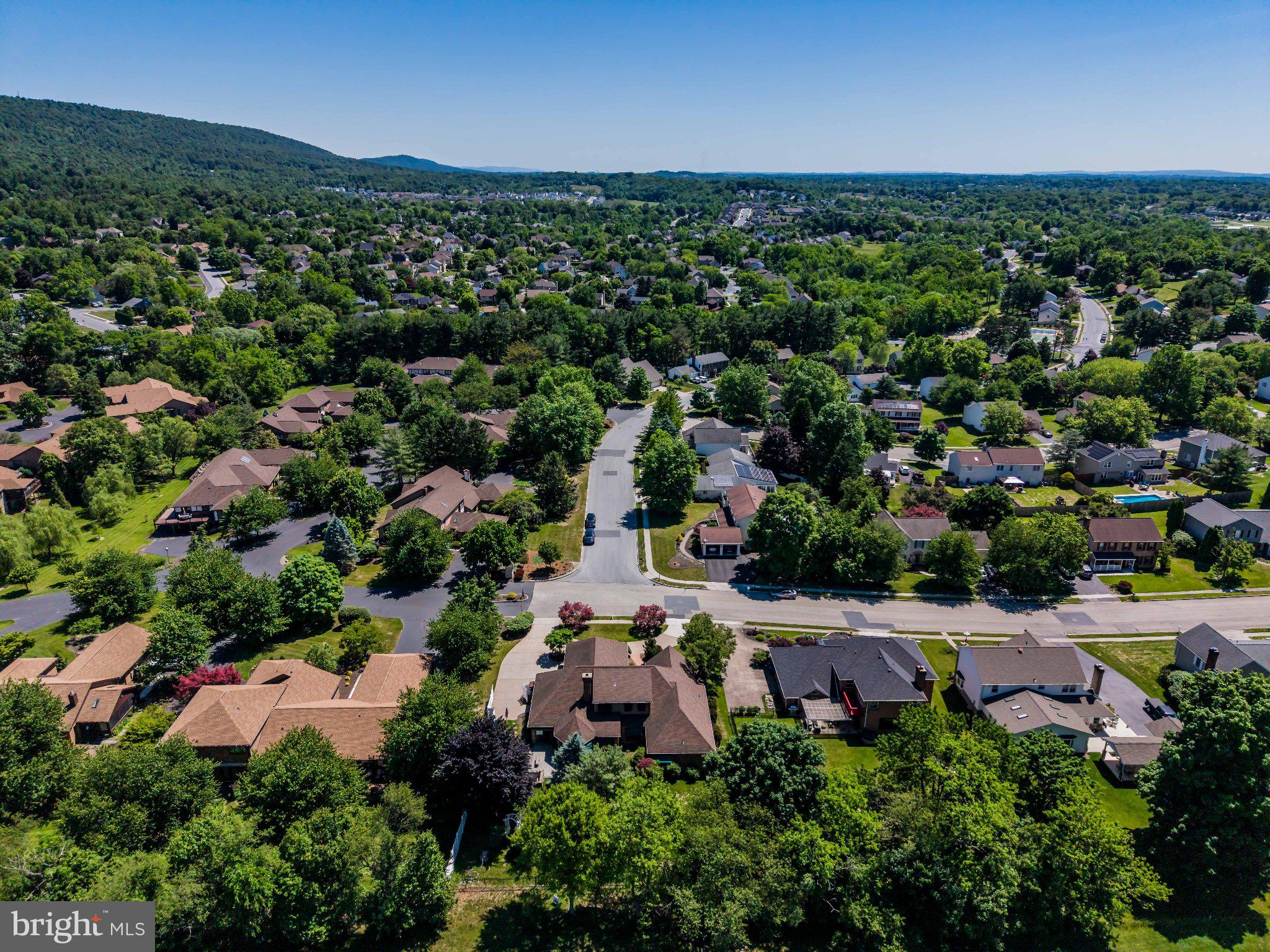 FOREST HILLS - Residential
