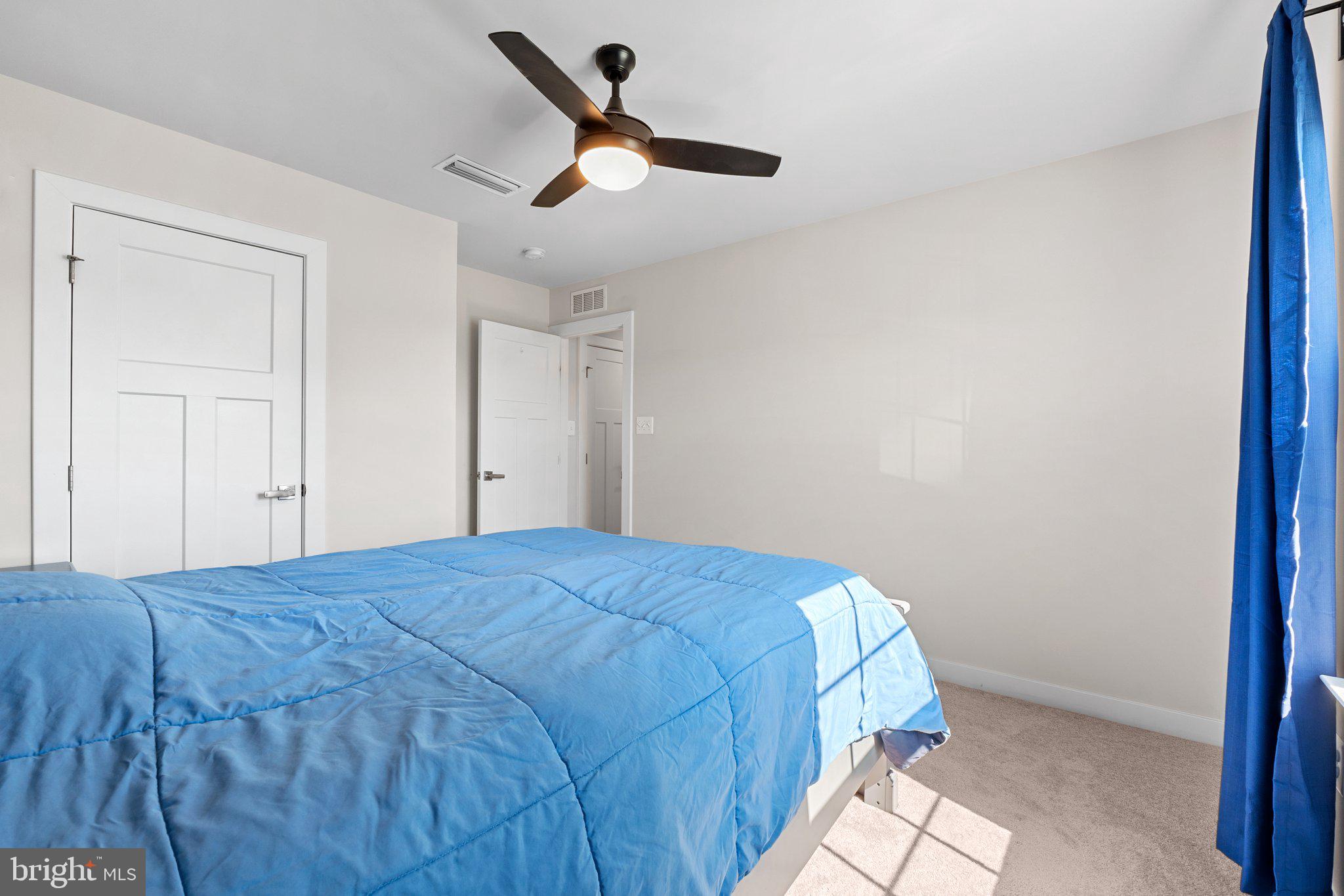 THE LAKES AT MARTINSBURG - Residential
