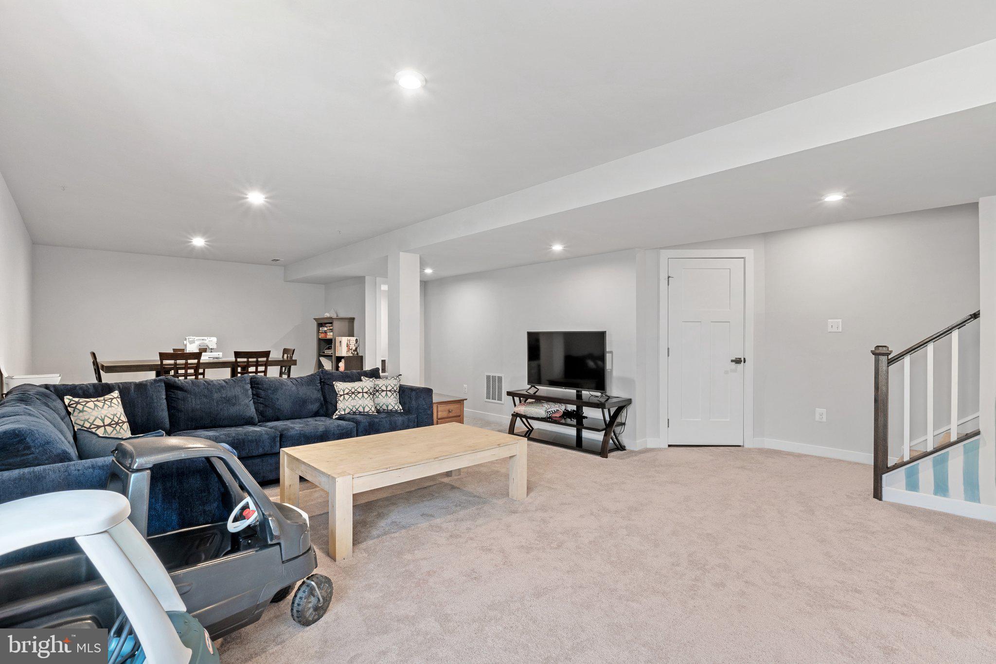 THE LAKES AT MARTINSBURG - Residential