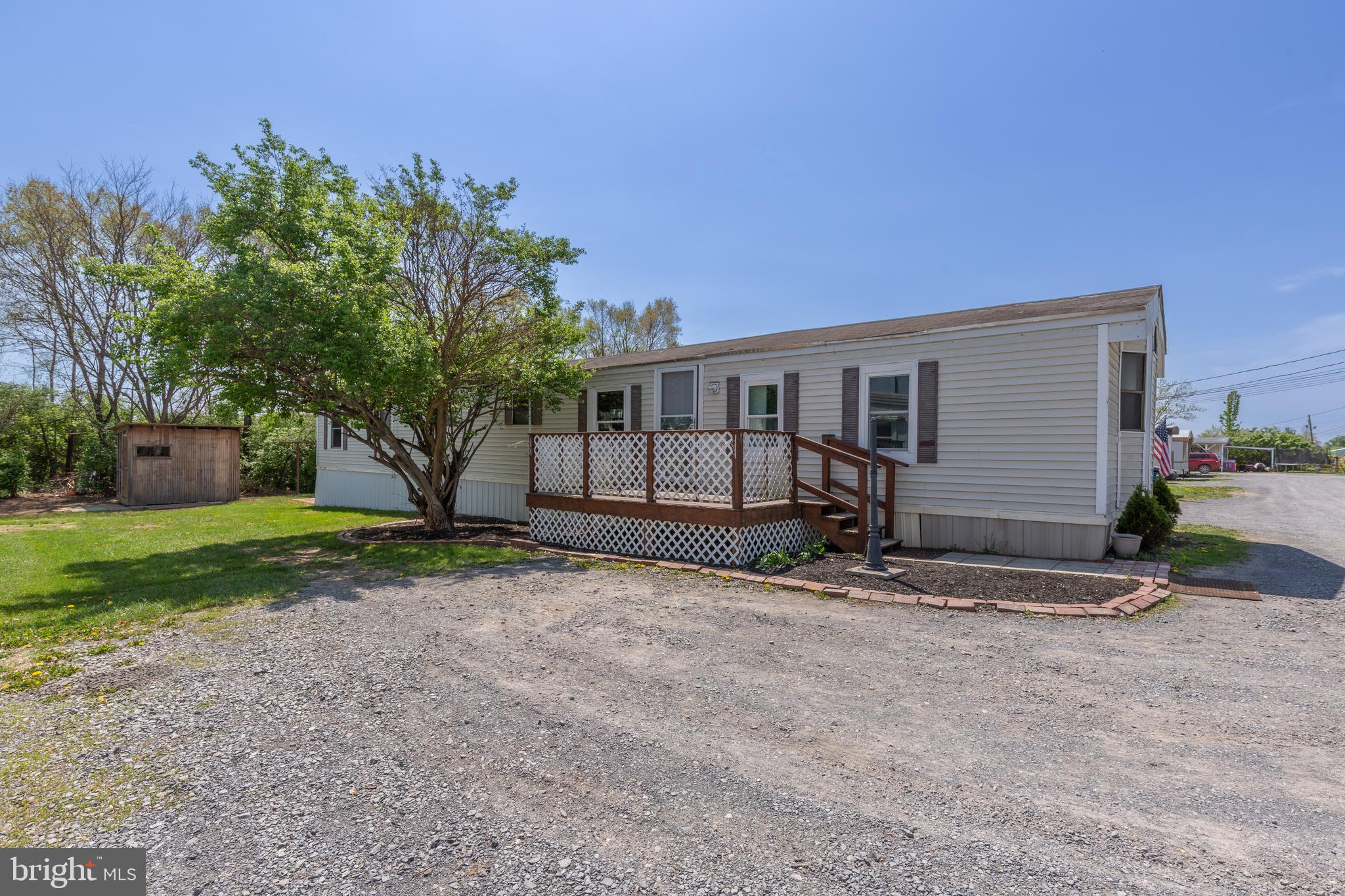 This 2 bedroom/2 bathroom manufactured home is situated in Fabric Trailer Park. The open concept design features a bright living area, kitchen, washer and dryer hook-ups, and a full bath connected to each bedroom.

Rent includes: Water, sewer, and trash.

Tenants provide their own window units.

Located off of Rt 11 between Winchester VA, and Martinsburg WV, this home is just 10 minutes away from Inwood and I-81.

Pets are on a case-by-case basis.

Additional monthly costs include Renter's insurance (price based on plan selection) and Second Nature Air Filter Subscription program ($15.00/ month).
