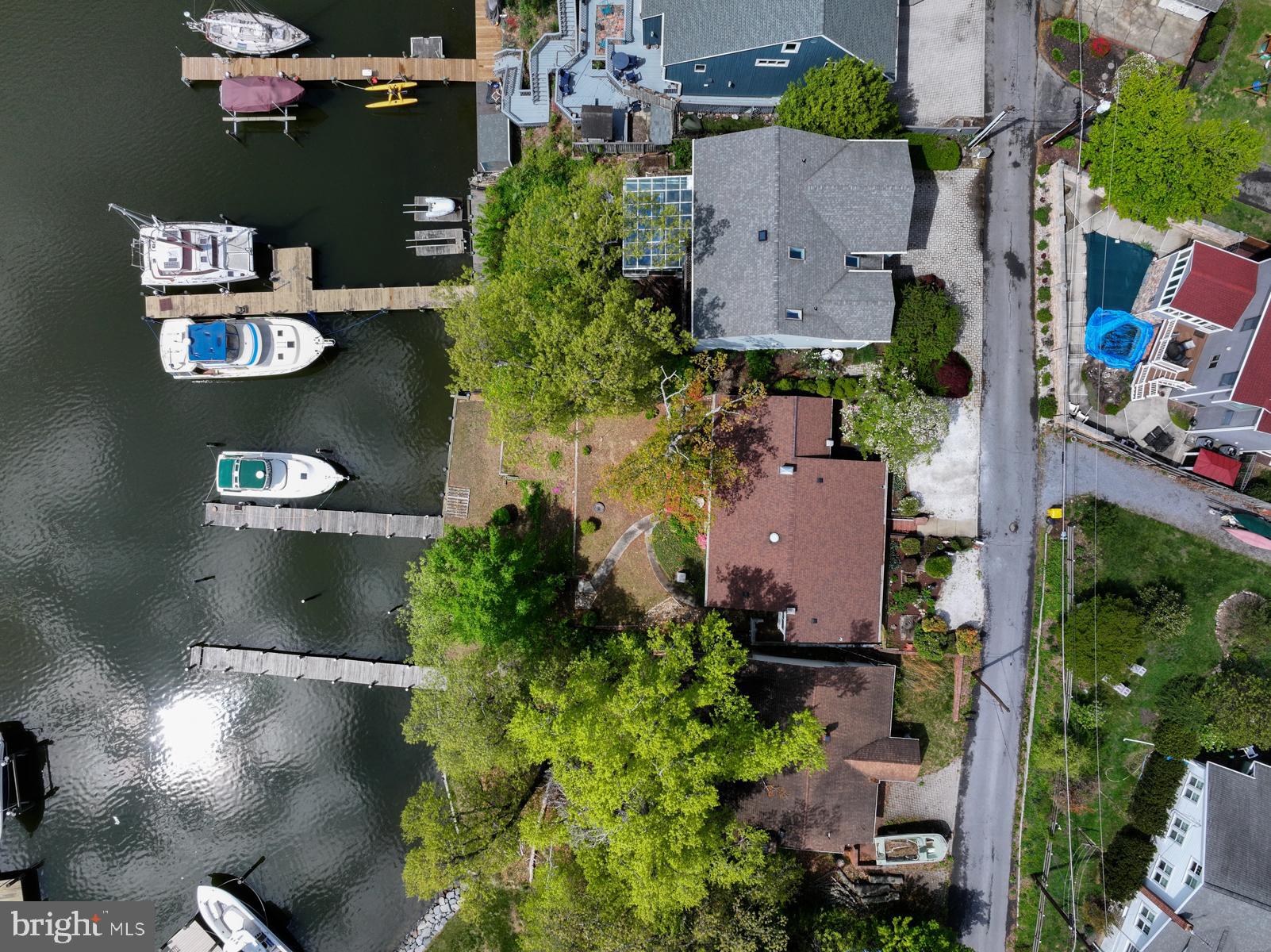 SOUTH RIVER PARK - Residential