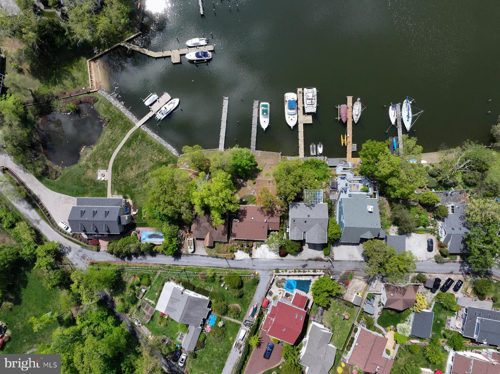 SOUTH RIVER PARK - Residential