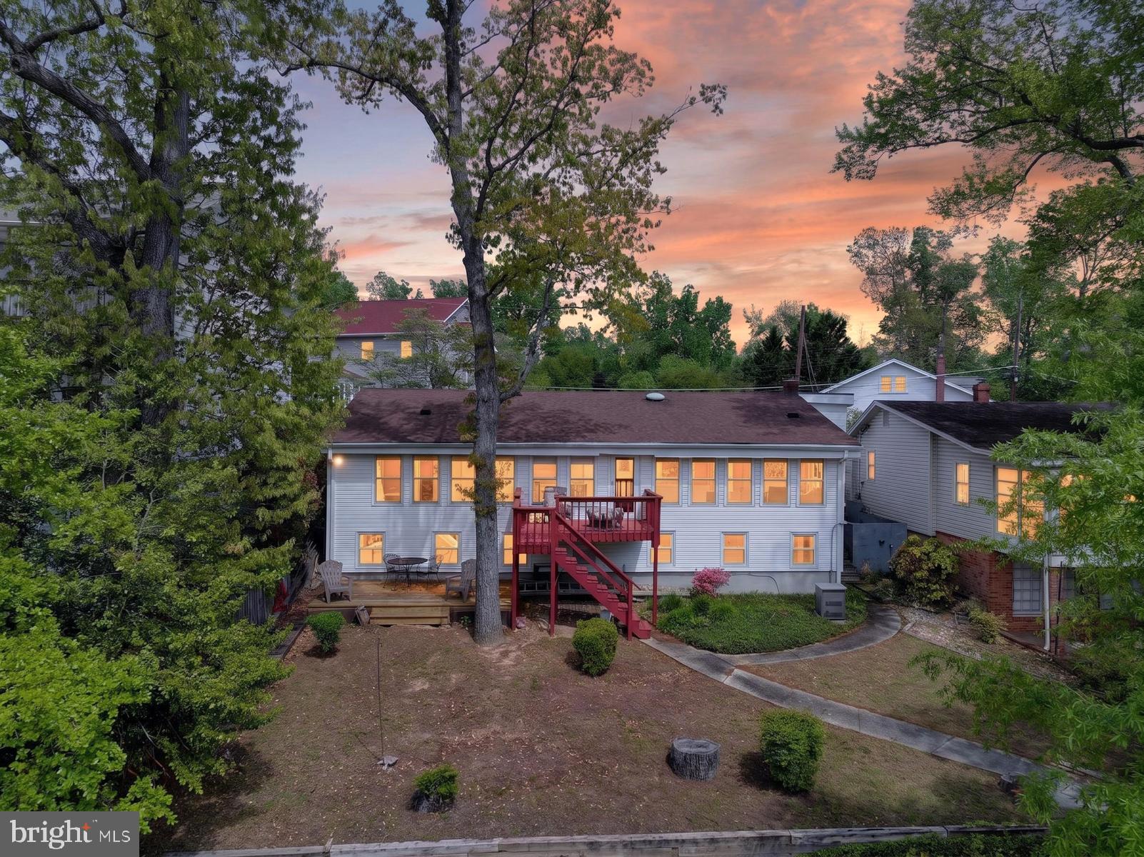 SOUTH RIVER PARK - Residential