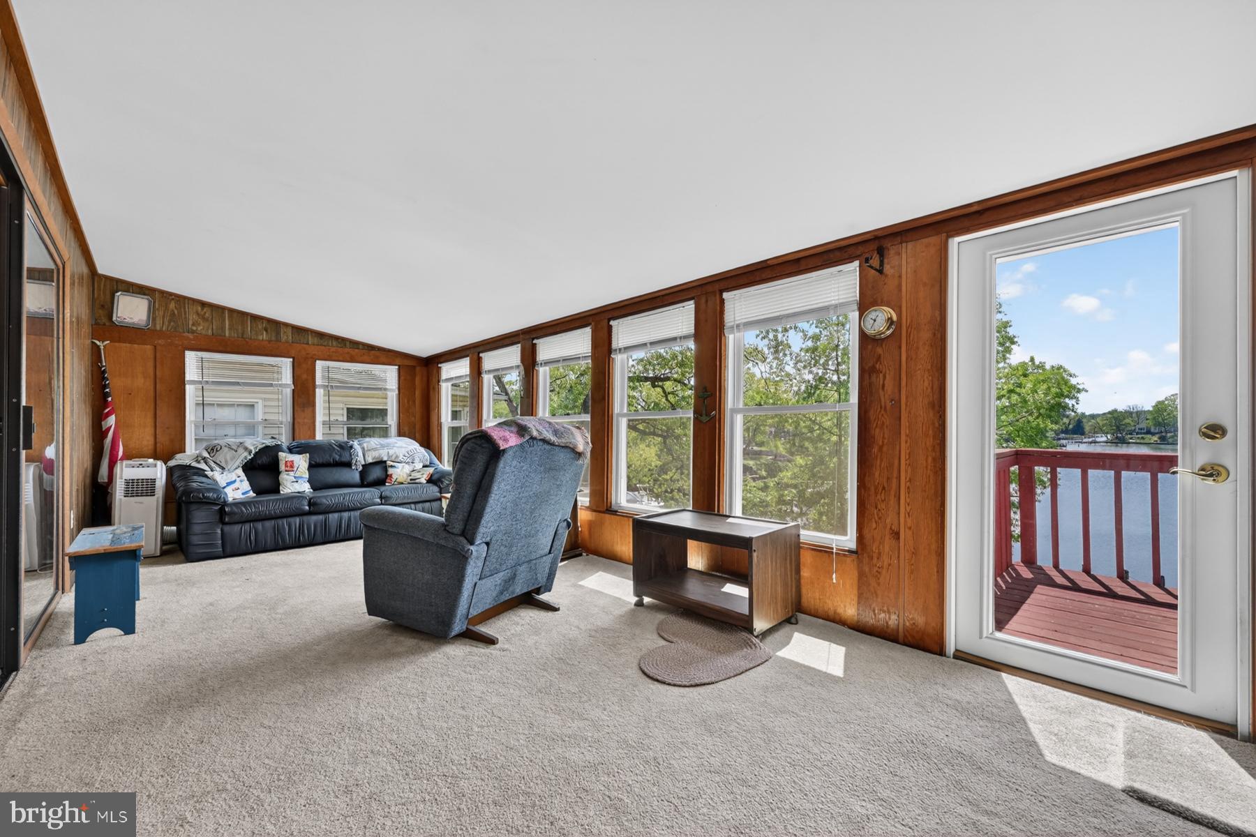 SOUTH RIVER PARK - Residential