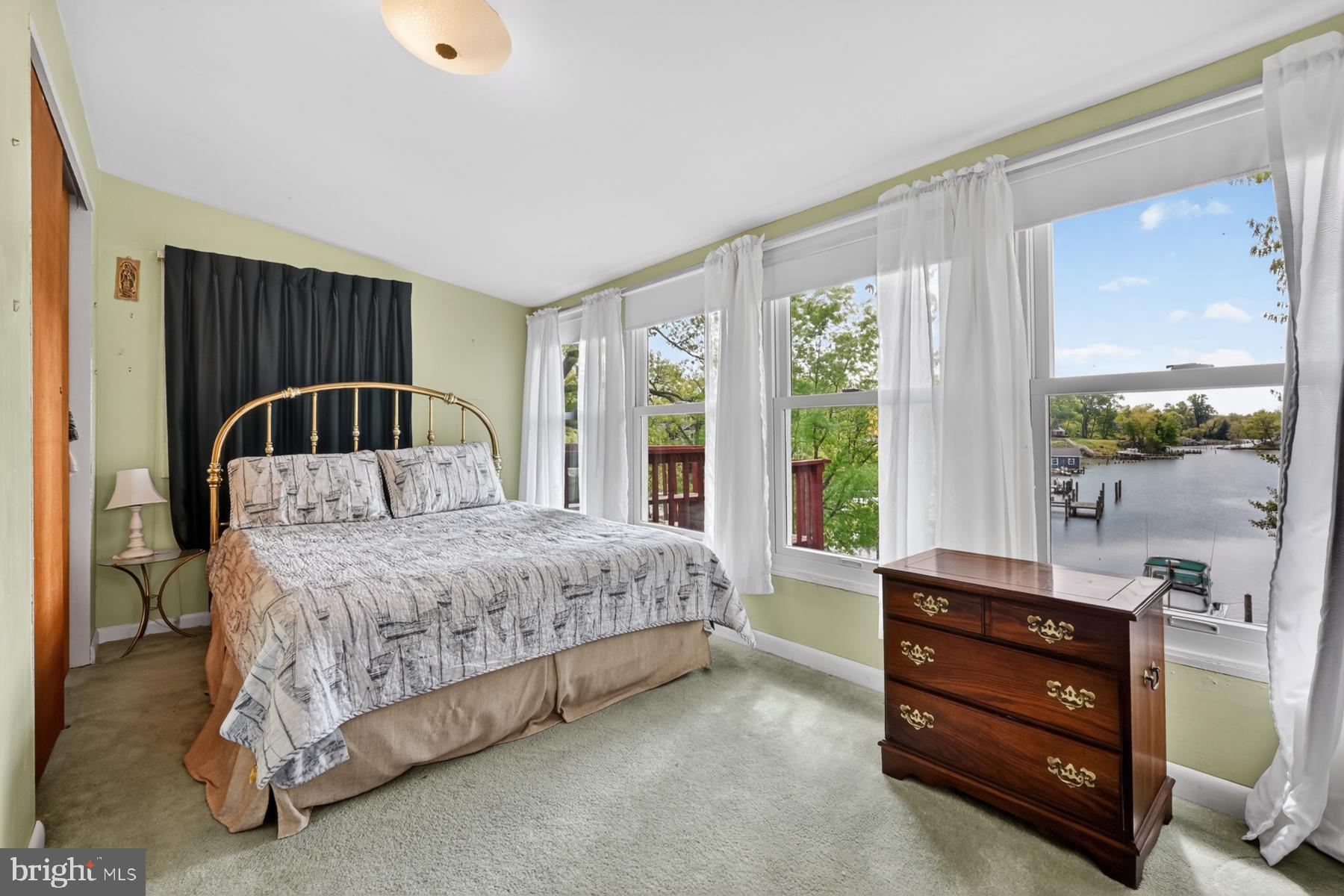 SOUTH RIVER PARK - Residential