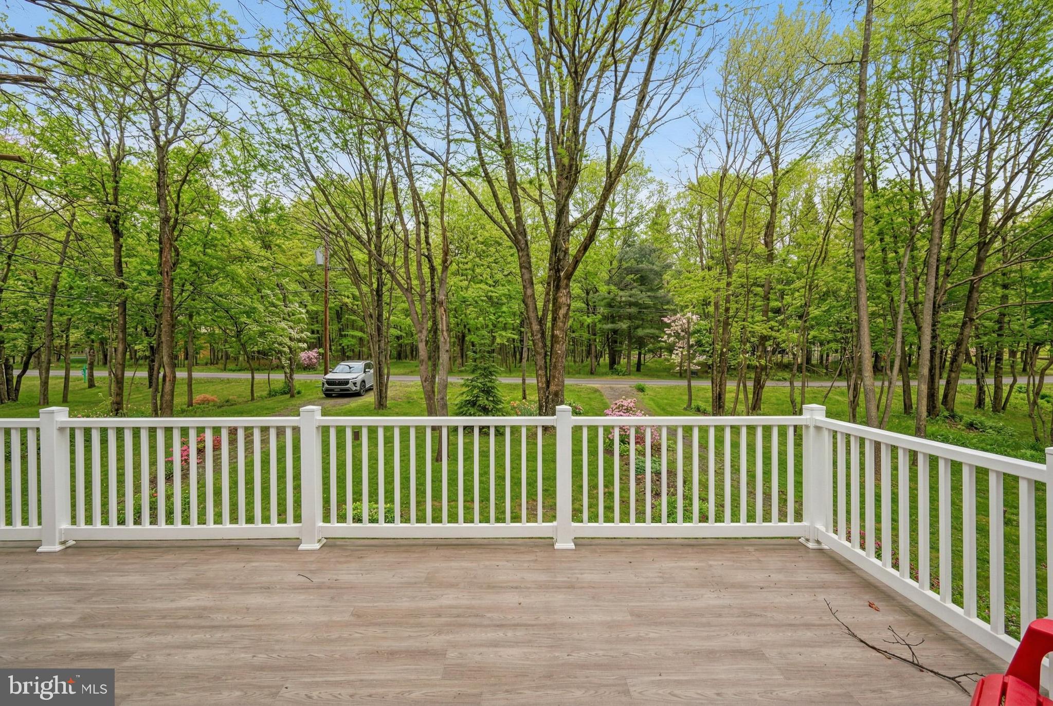 BRIER CREST WOODS - Residential