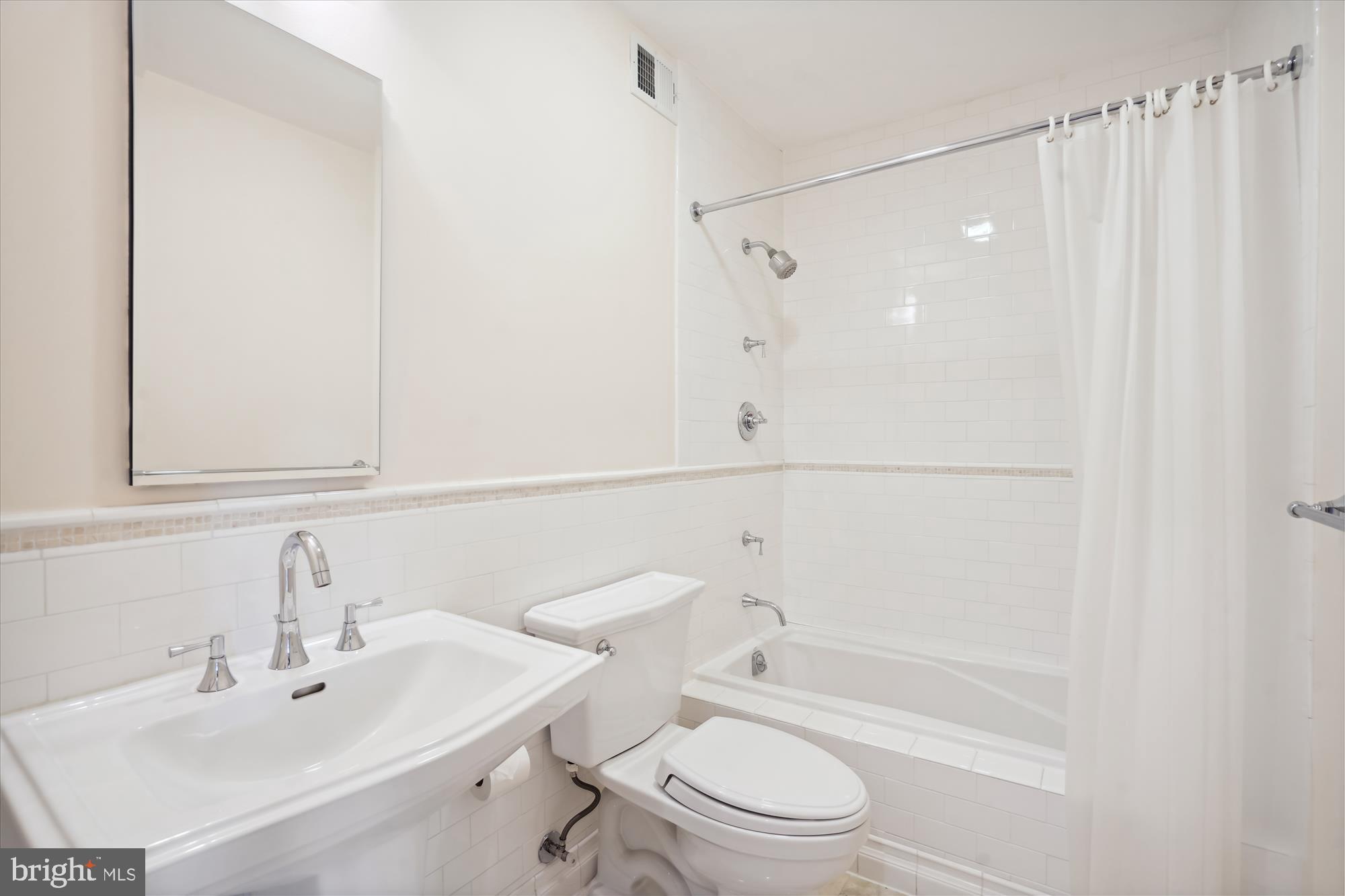 OLD TOWN ALEXANDRIA - Residential