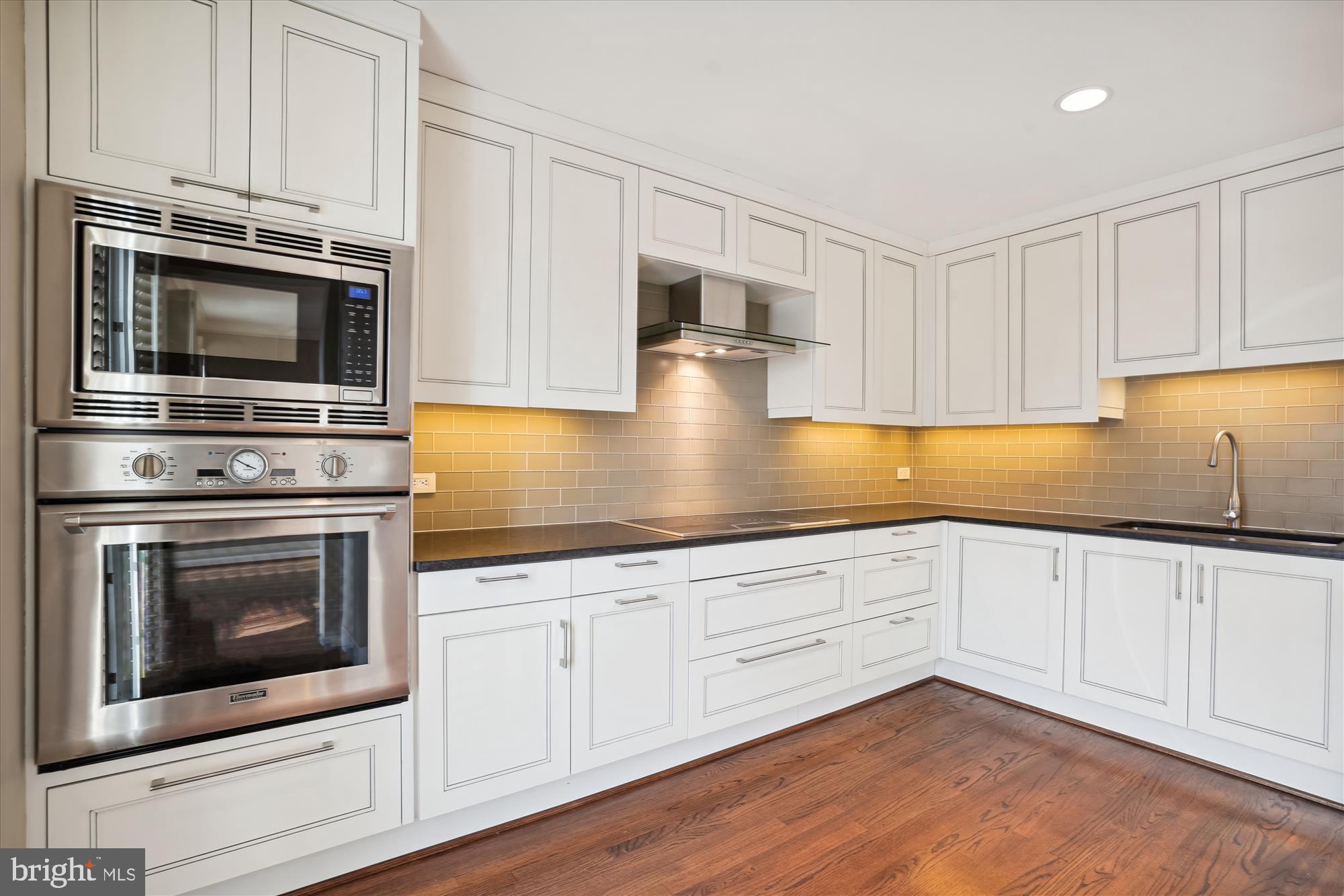 OLD TOWN ALEXANDRIA - Residential