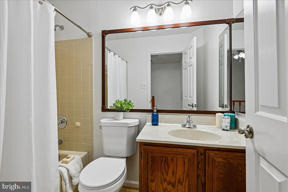 SADDLE CREEK - Residential