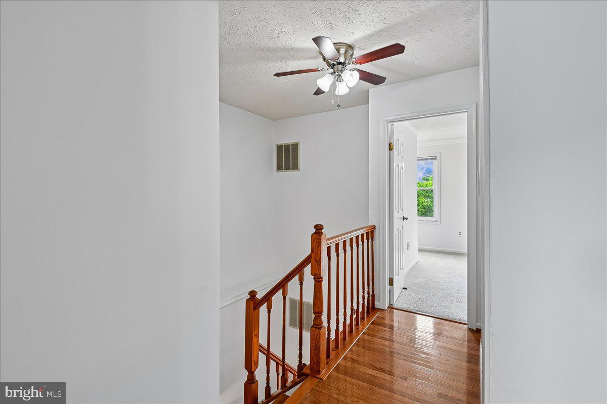 SADDLE CREEK - Residential