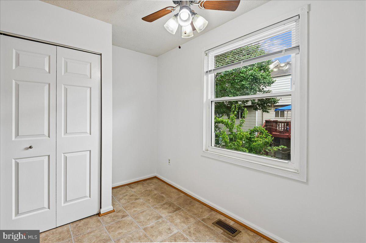 SADDLE CREEK - Residential