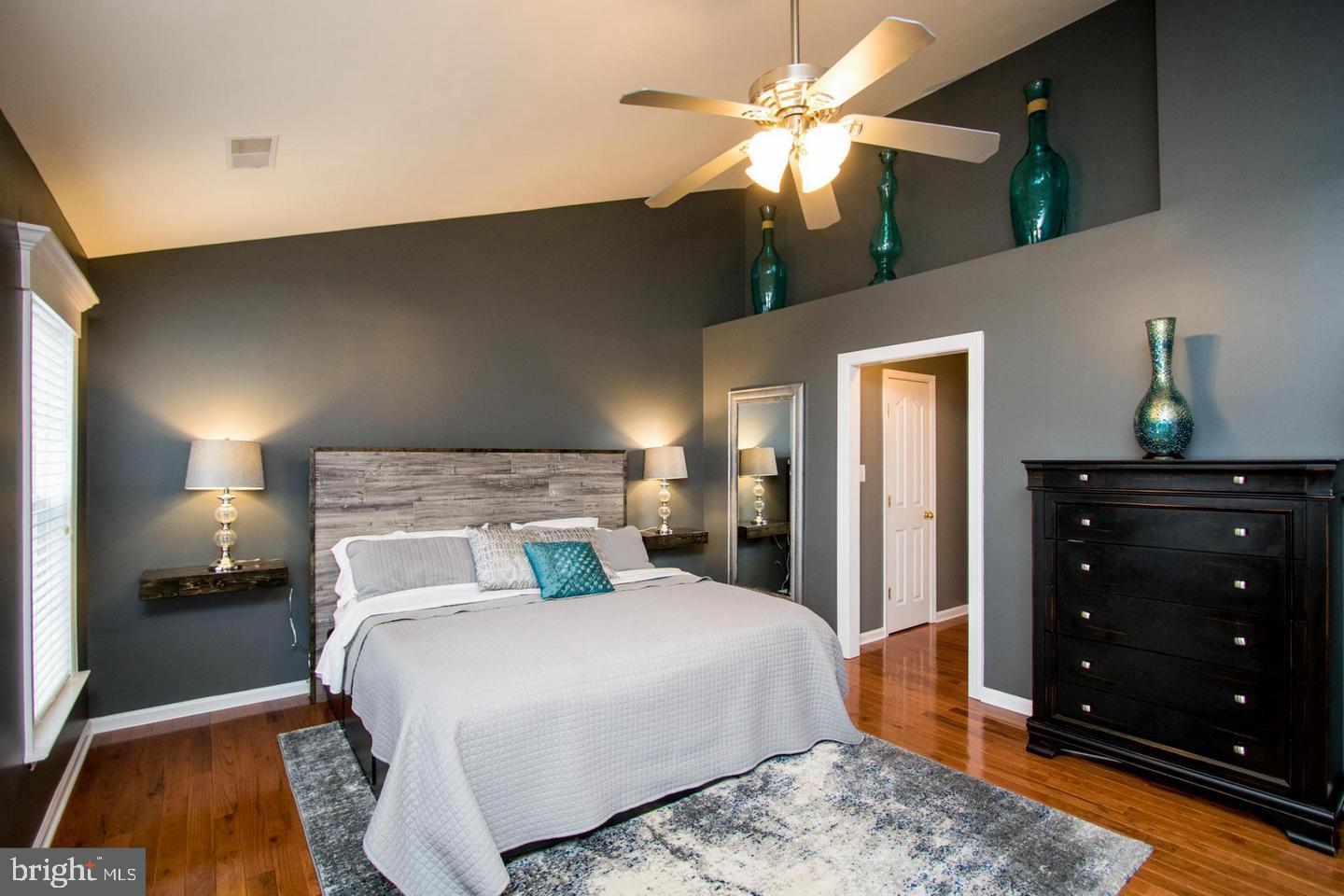 INDEPENDENCE - Residential Lease