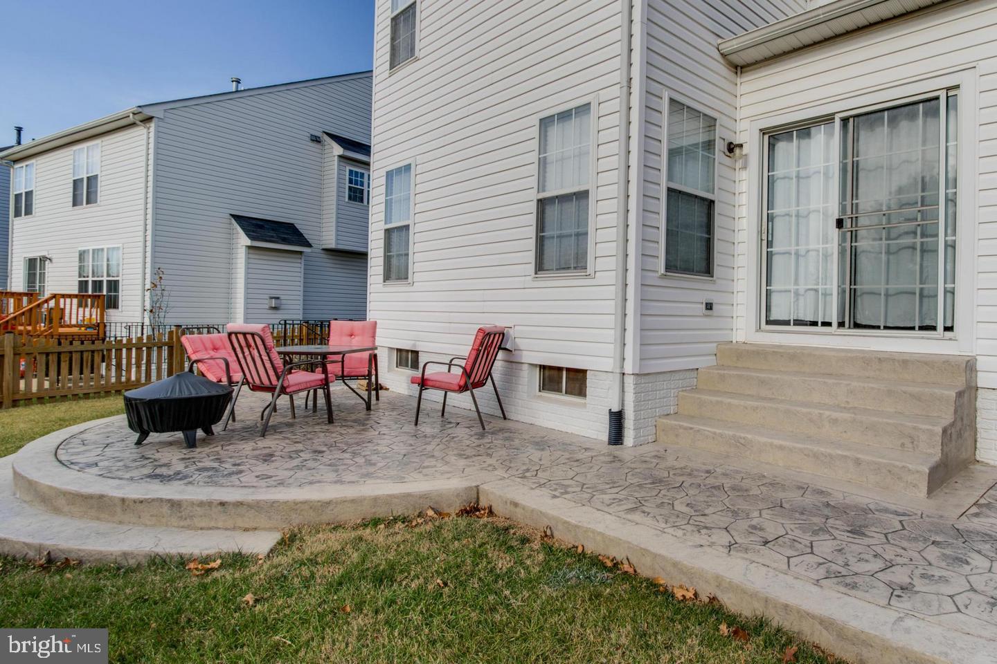 INDEPENDENCE - Residential Lease