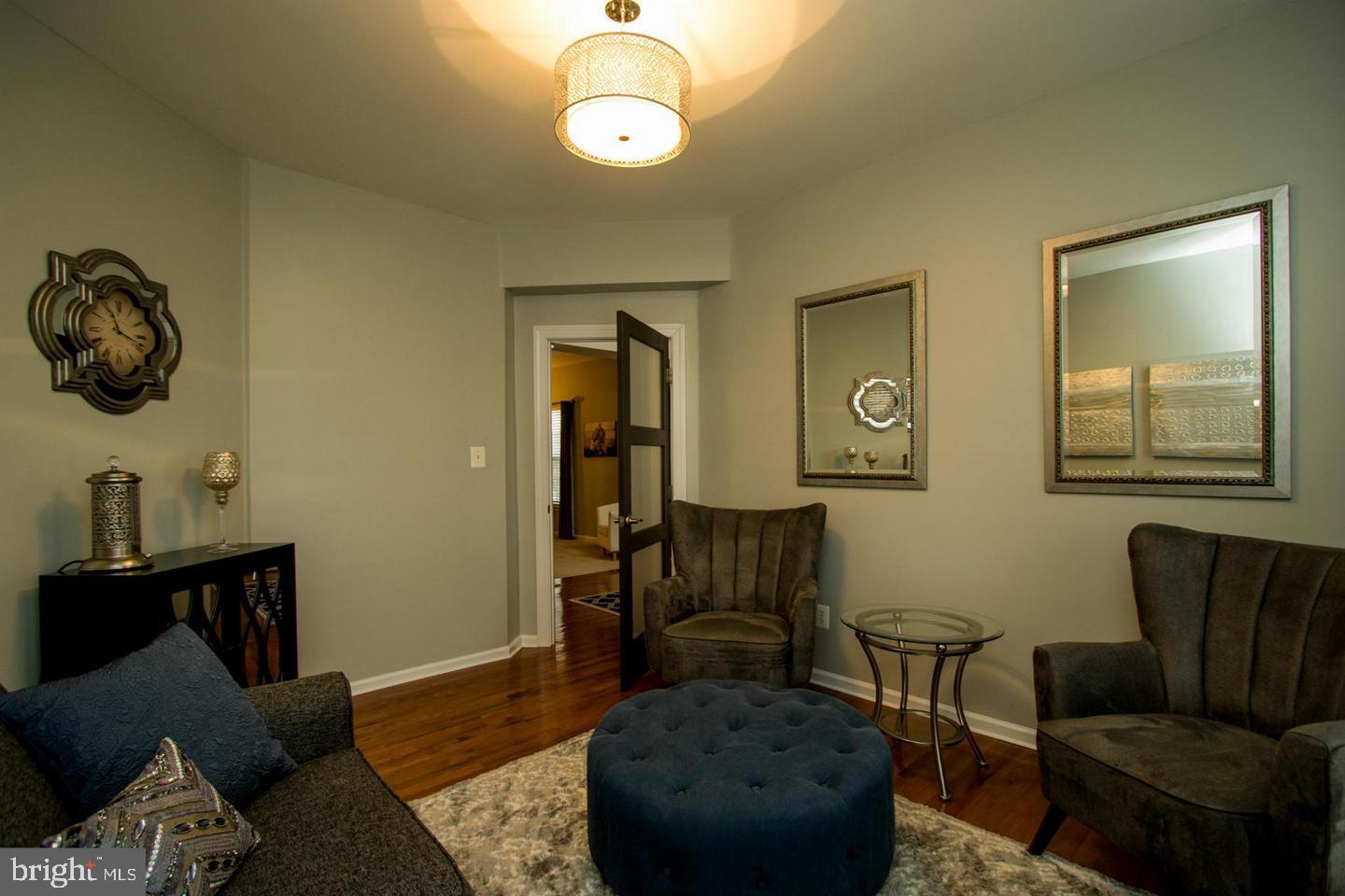 INDEPENDENCE - Residential Lease