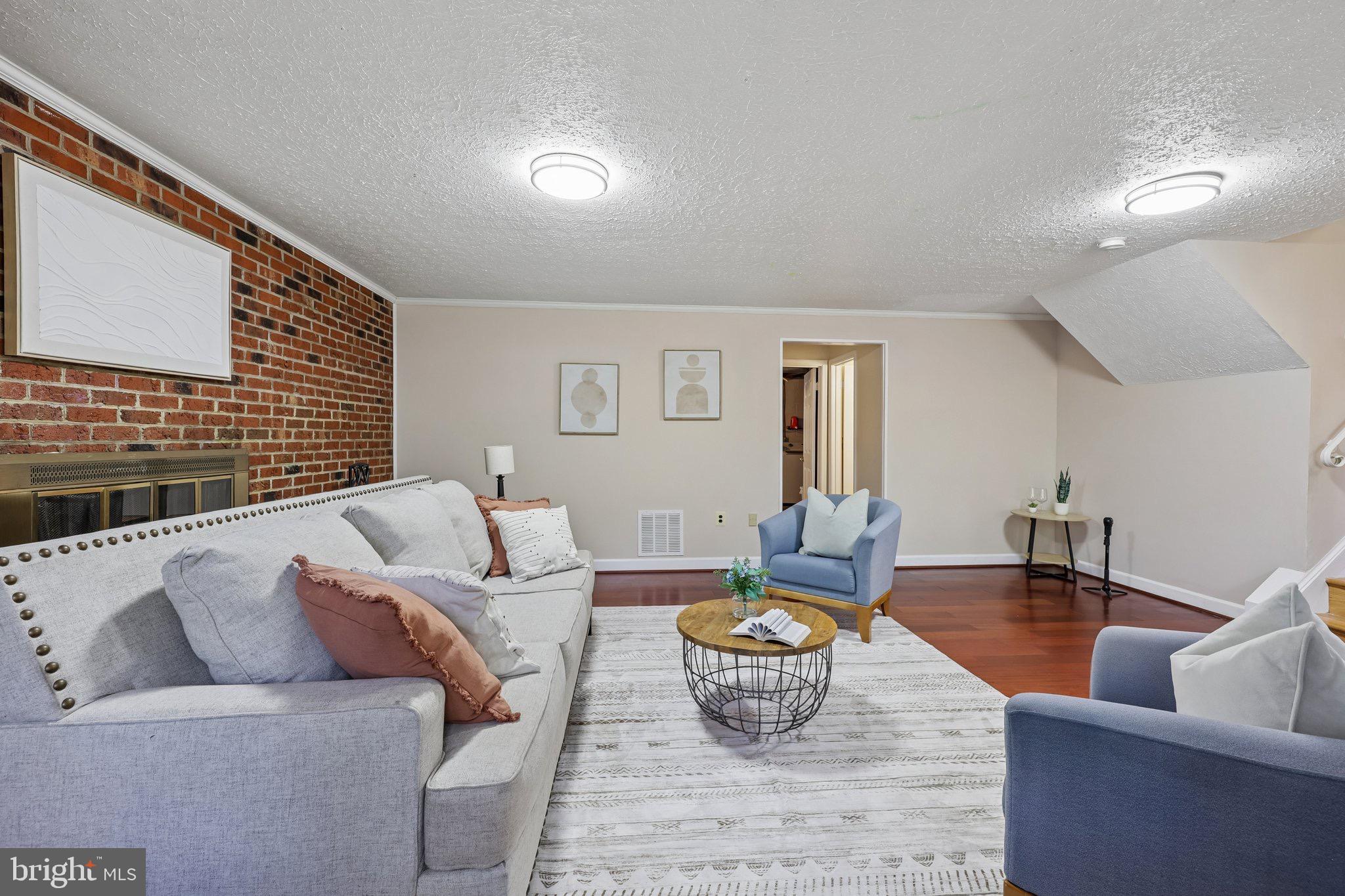 TANGLEWOOD - Residential