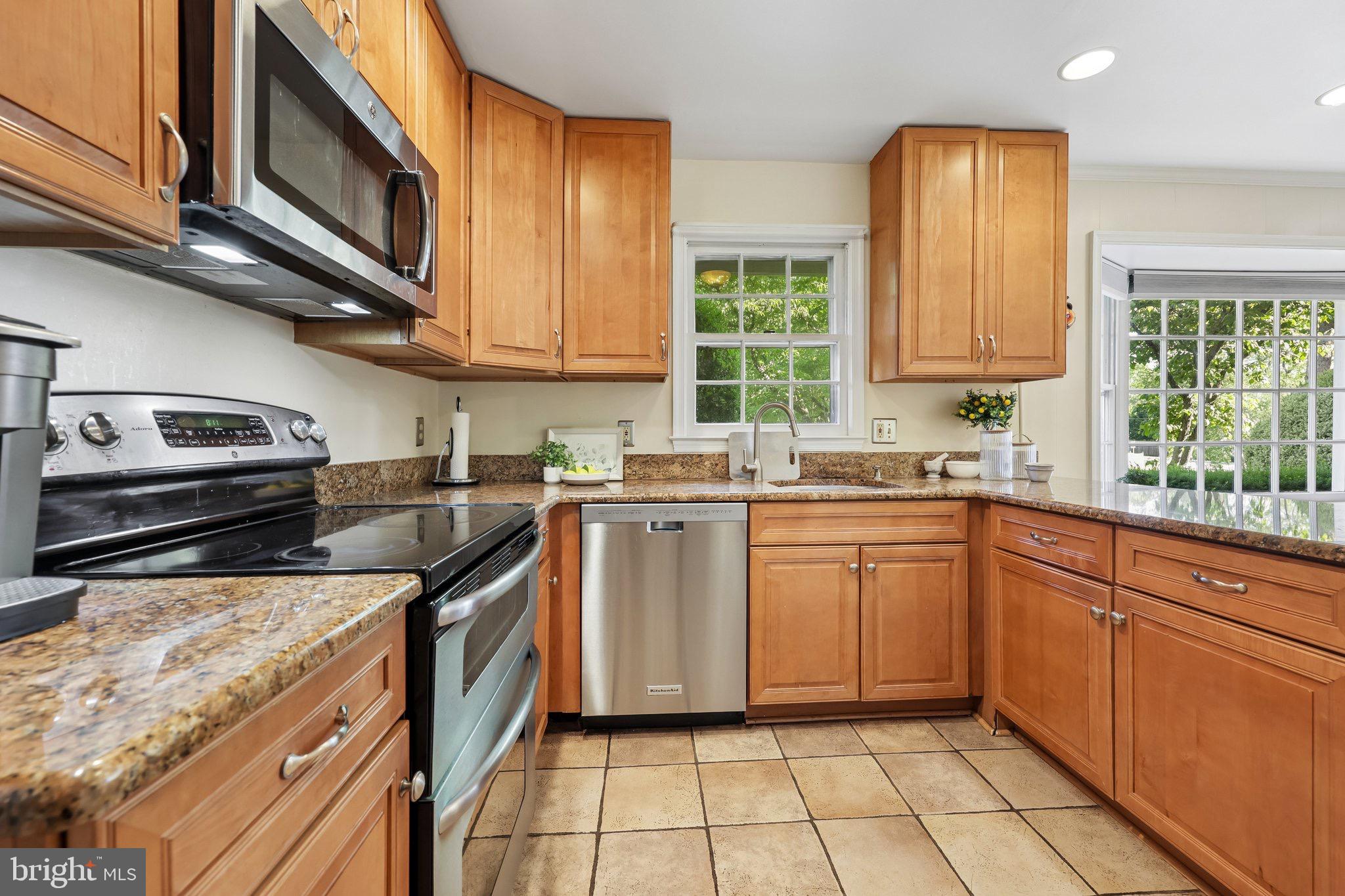 TANGLEWOOD - Residential