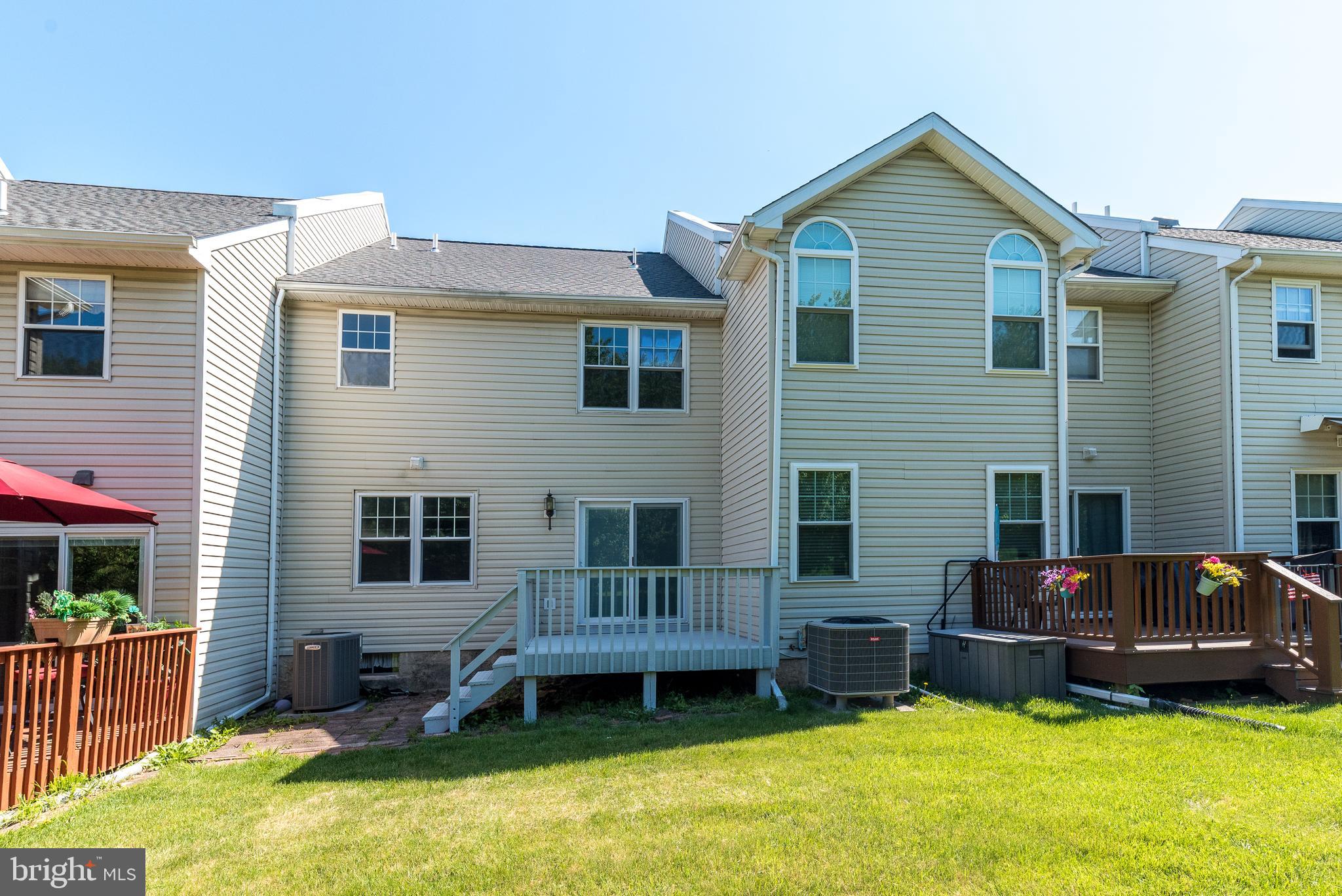 THE HIGHLANDS - Residential