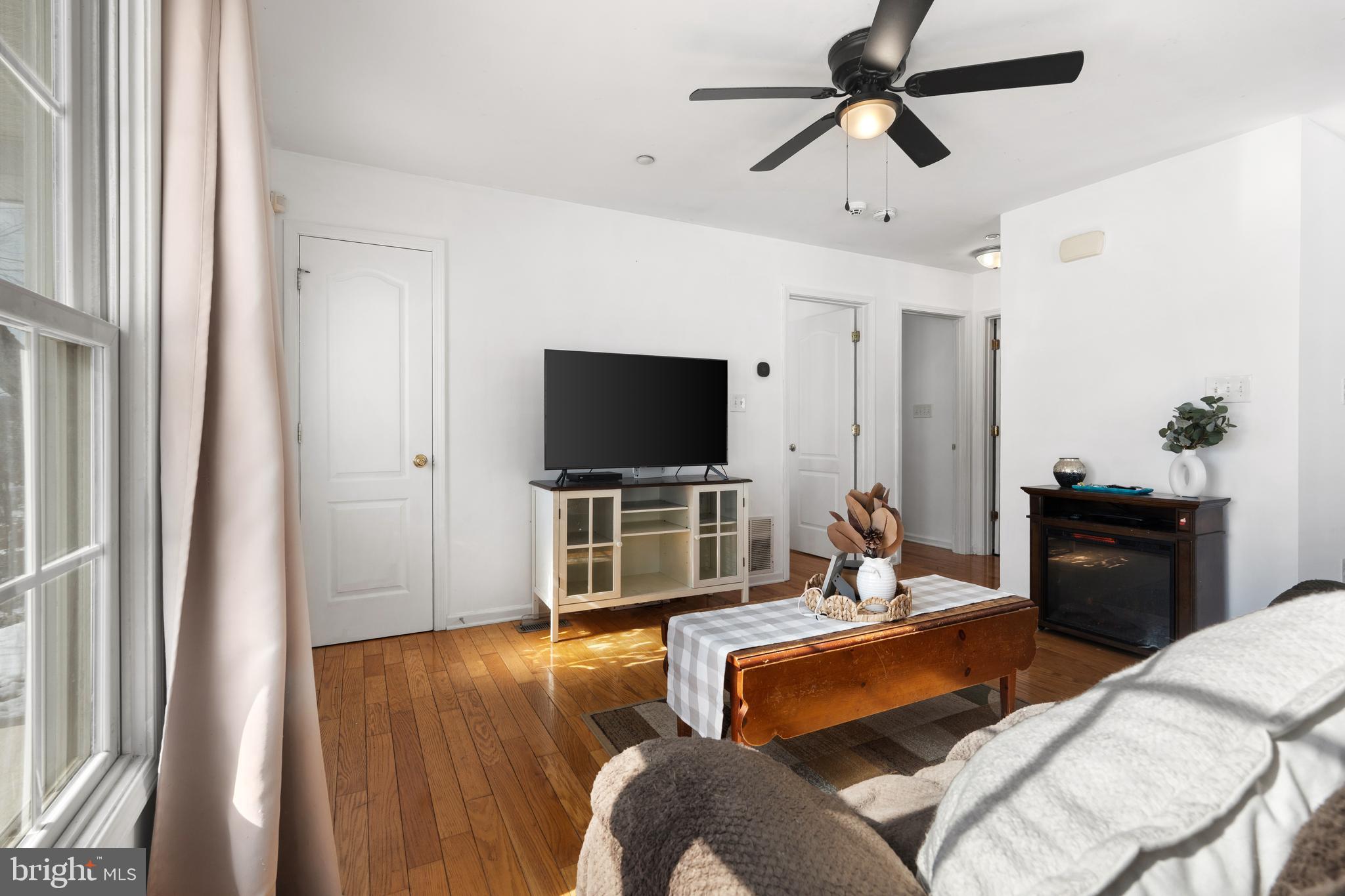 BRUNSWICK - Residential