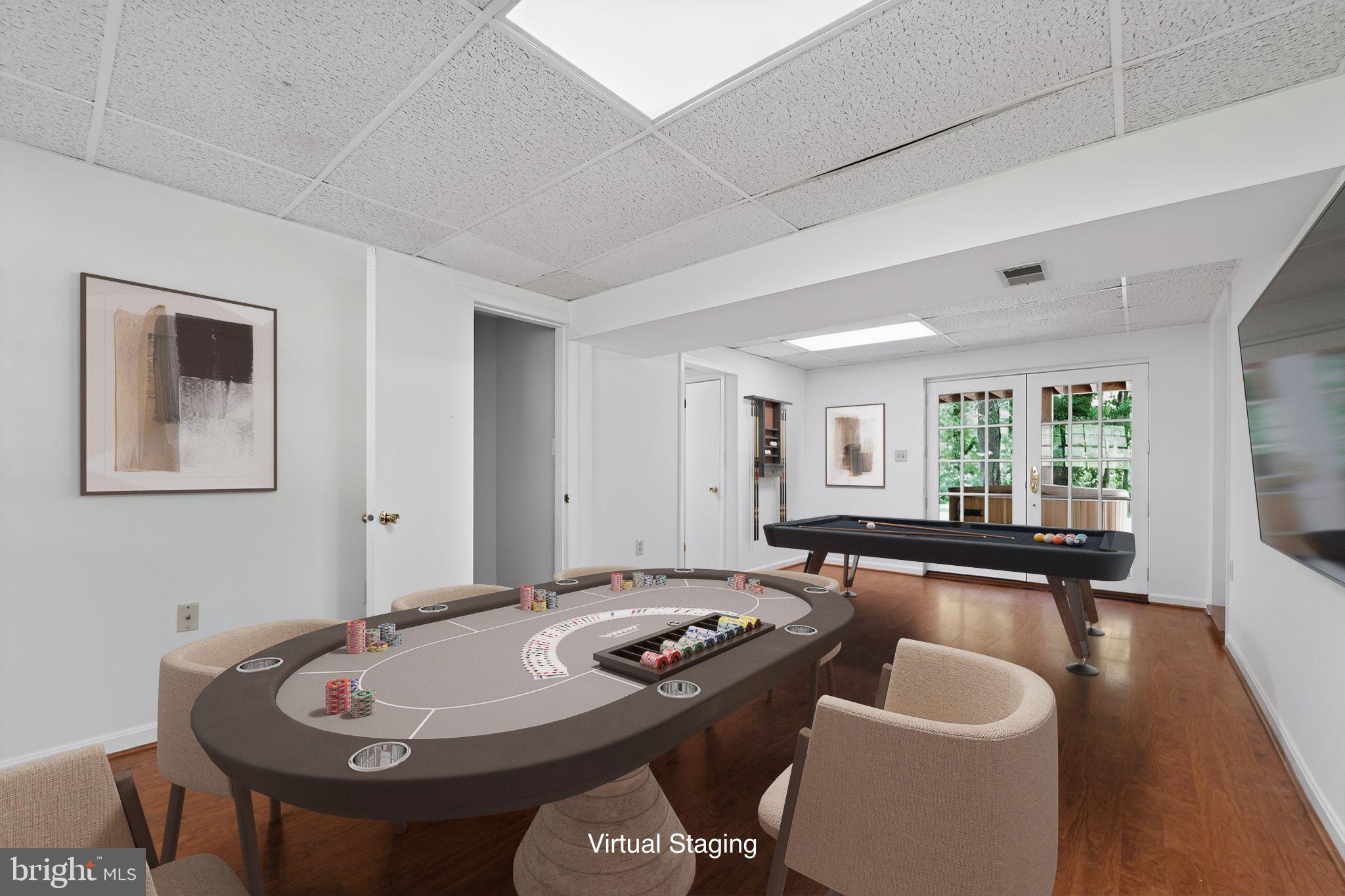 RUBERT MANOR - Residential