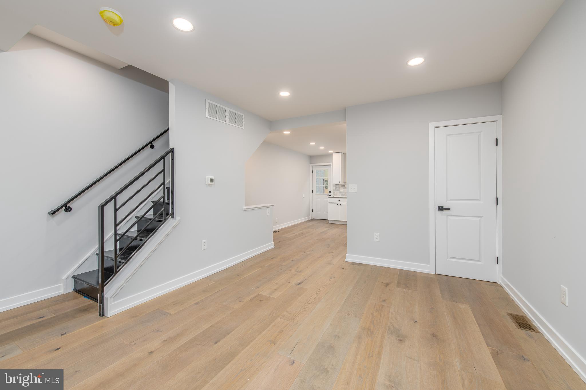 PASSYUNK SQUARE - Residential