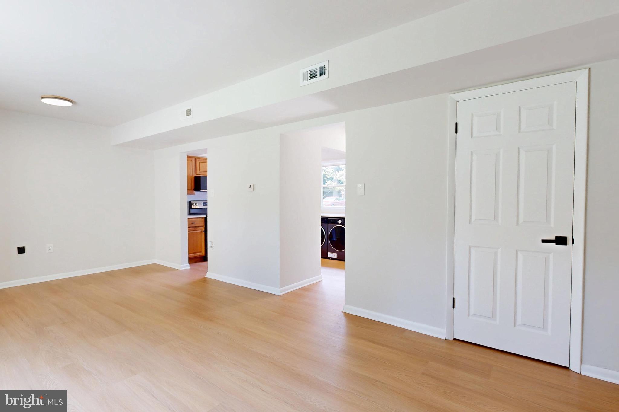 TOLCHESTER - Residential