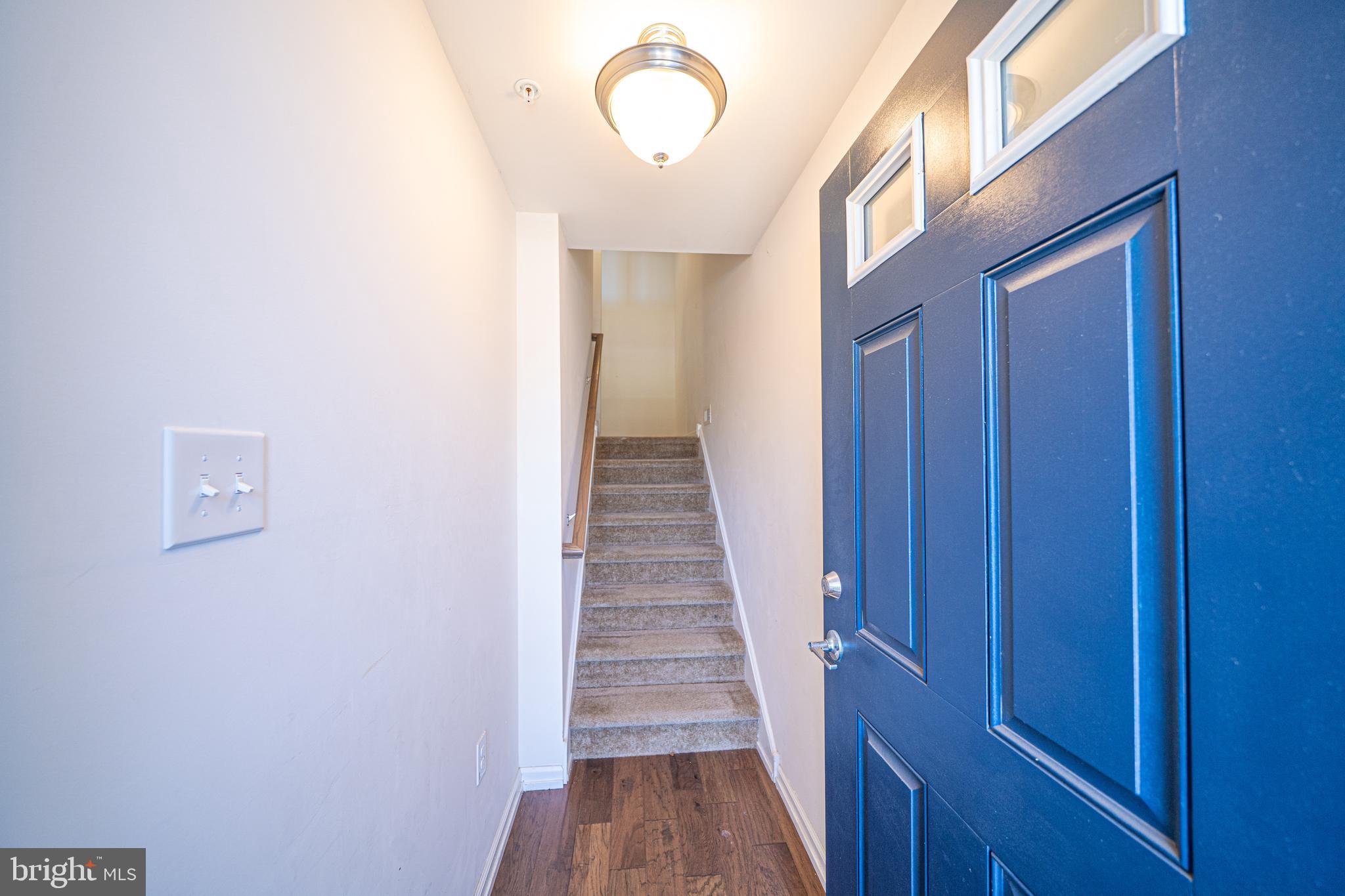 HATFIELD MANOR - Residential