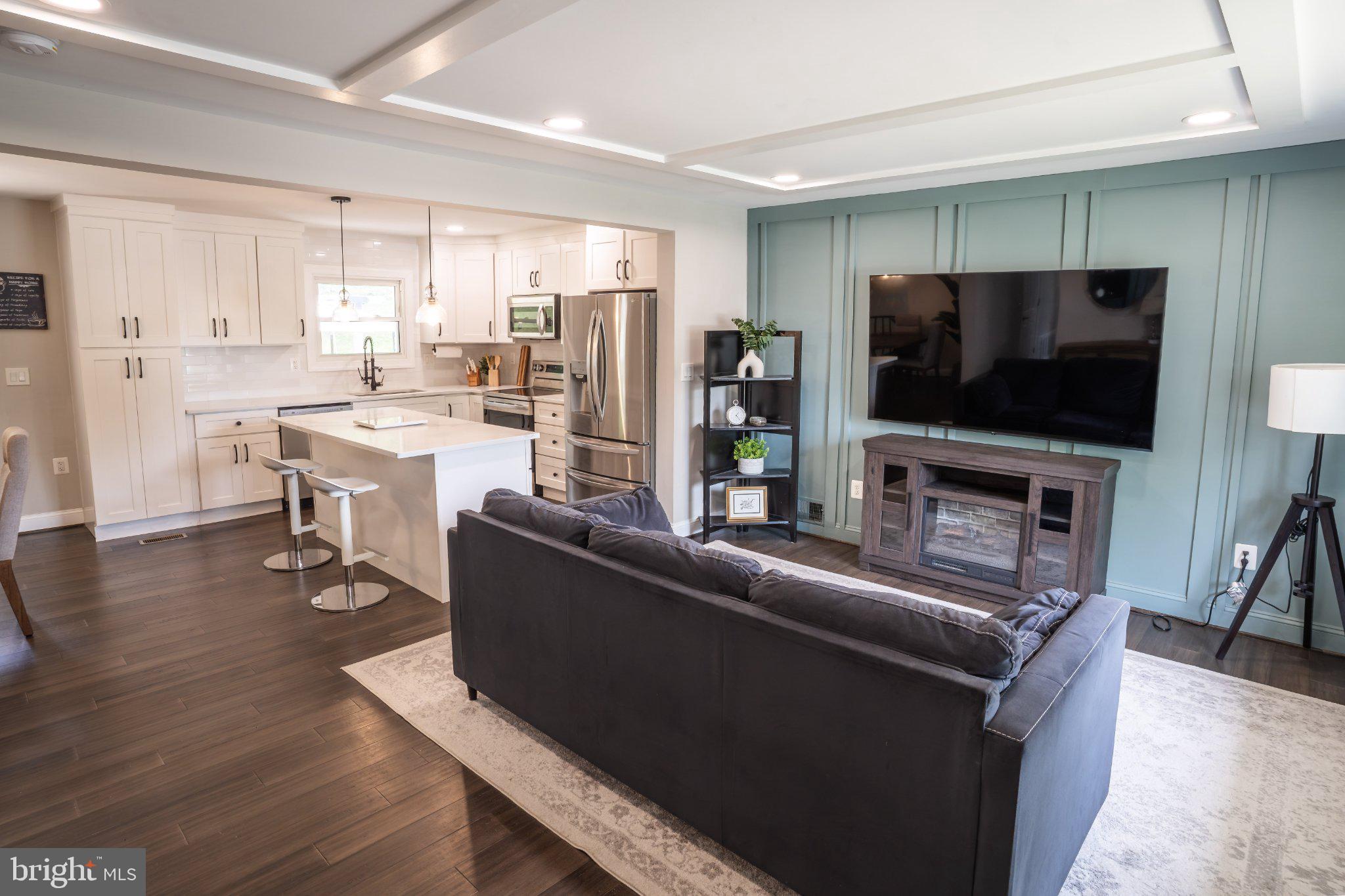 POHICK ESTATES - Residential