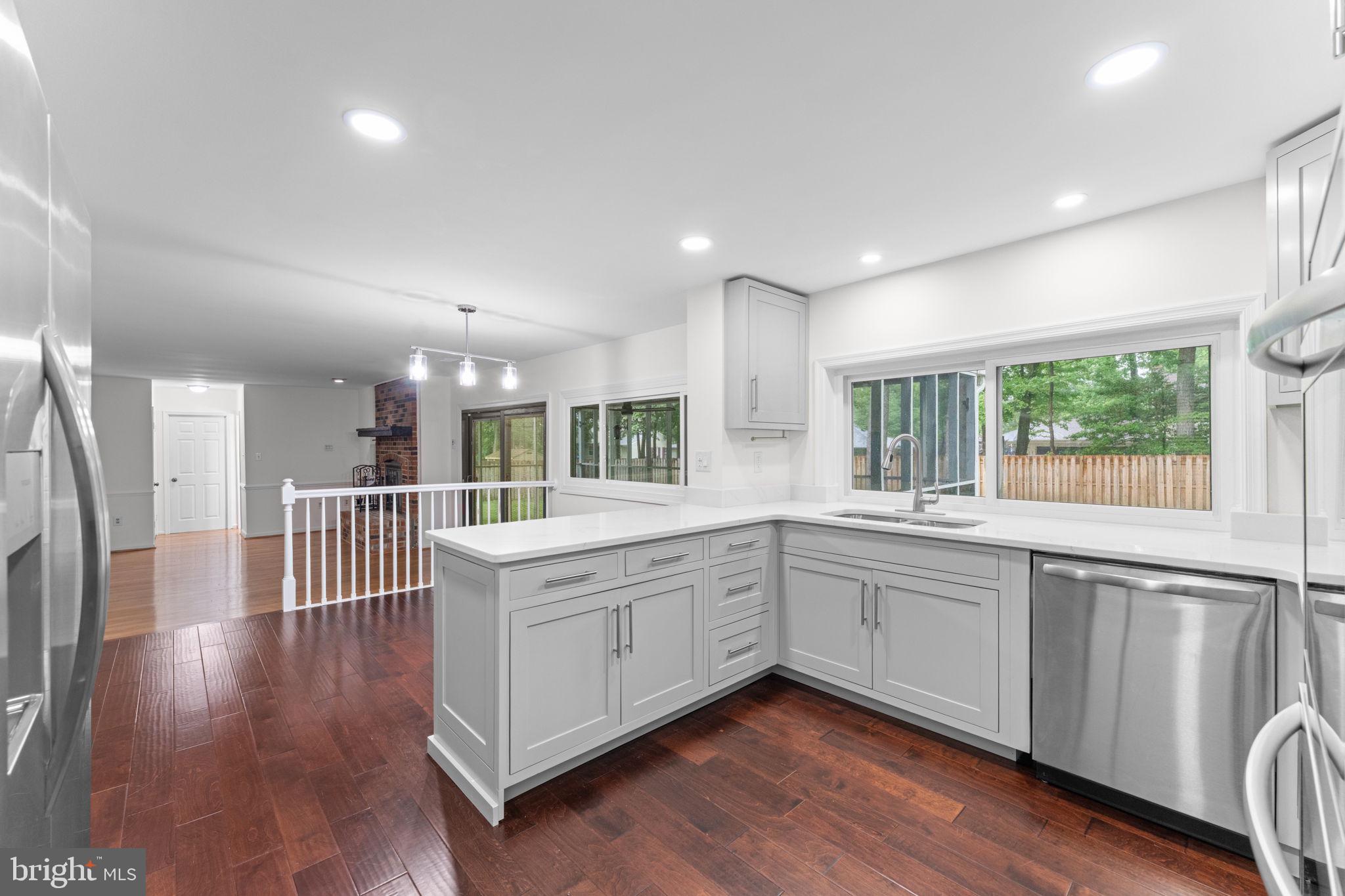 TANTALLON ON THE POTOMAC - Residential