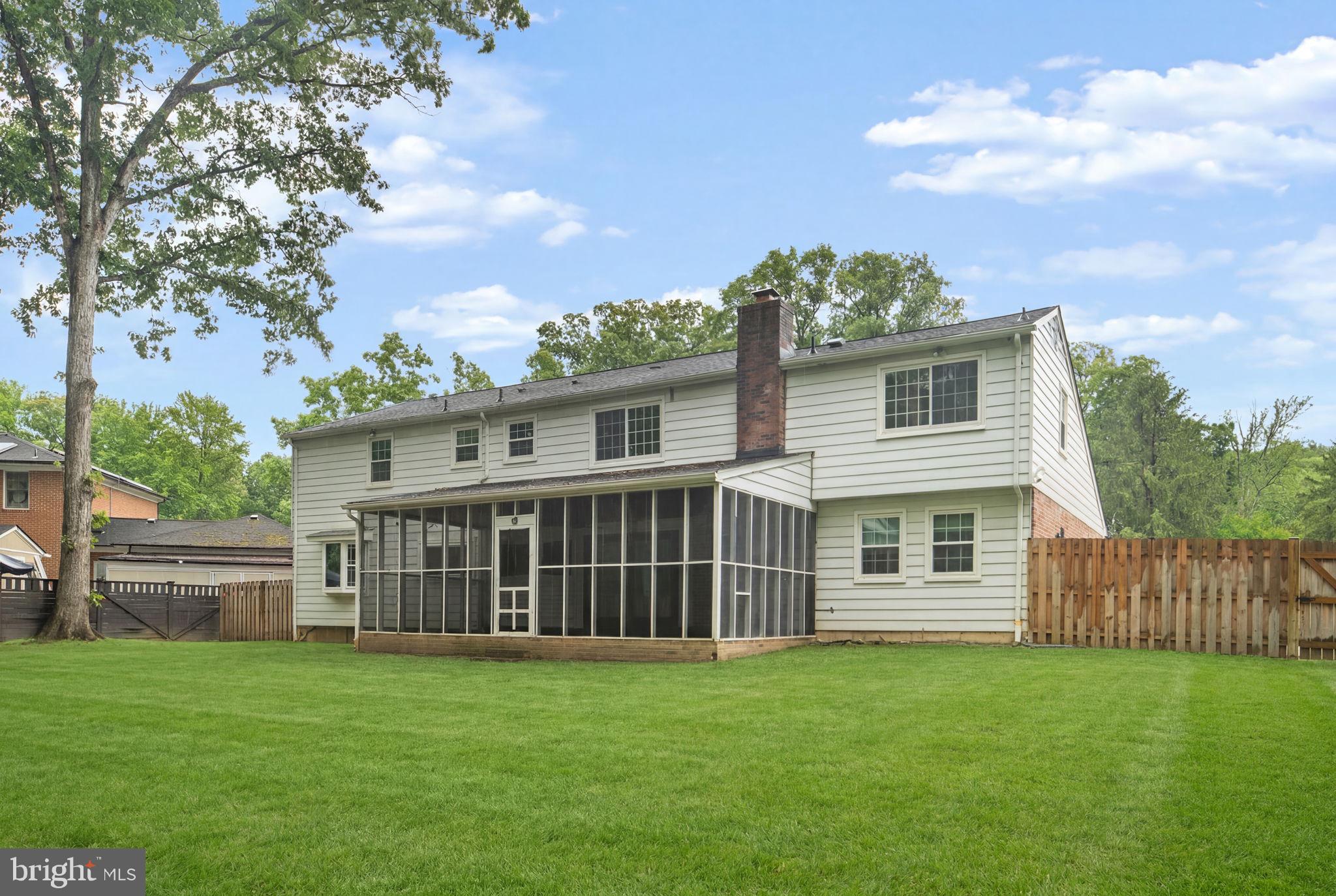 TANTALLON ON THE POTOMAC - Residential