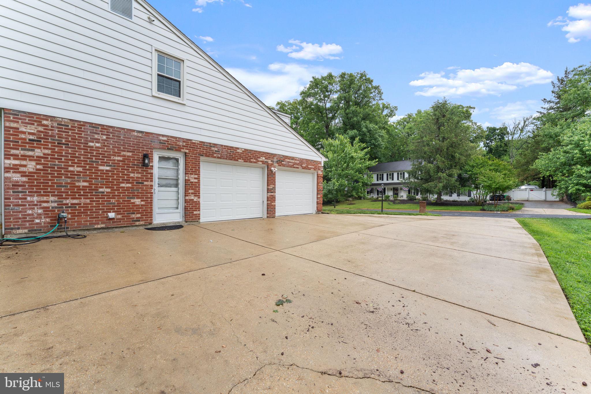 TANTALLON ON THE POTOMAC - Residential