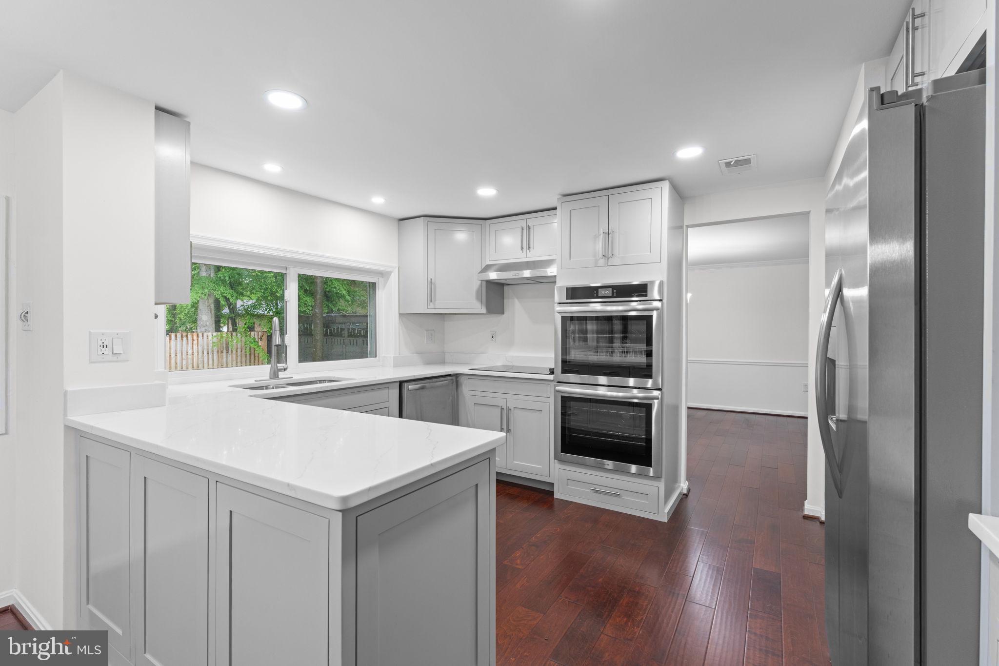 TANTALLON ON THE POTOMAC - Residential