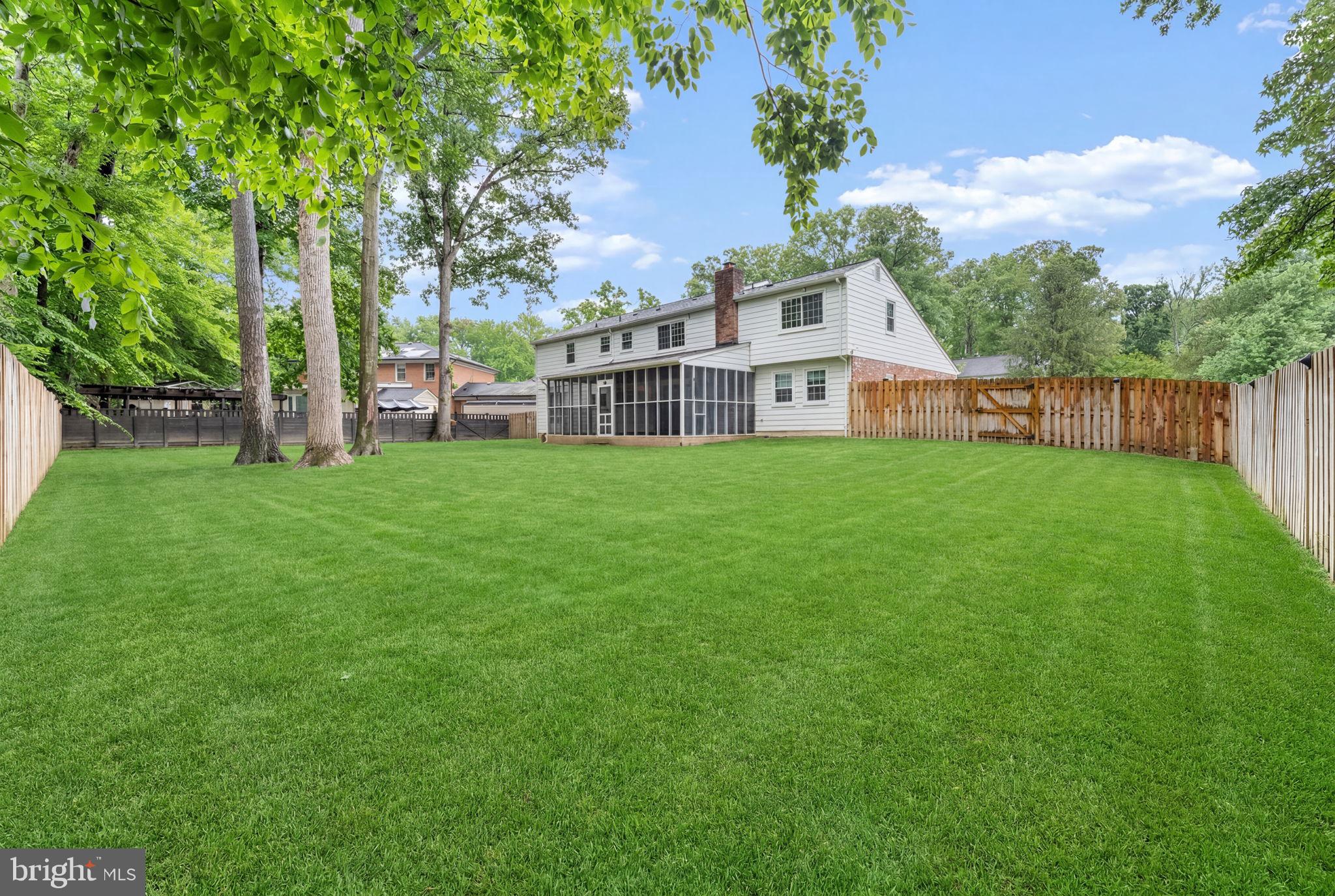 TANTALLON ON THE POTOMAC - Residential