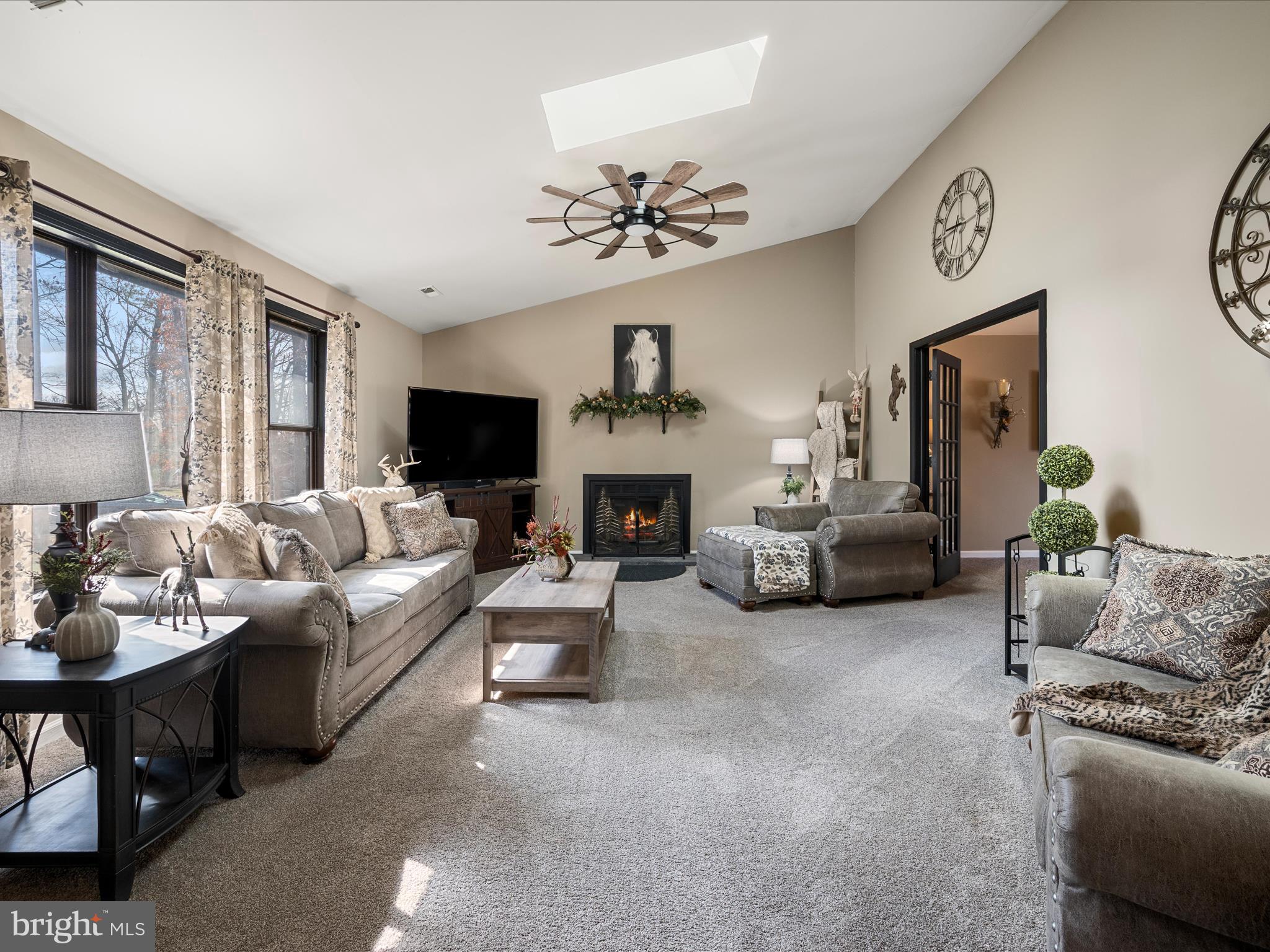 LAKE HOLIDAY ESTATES - Residential