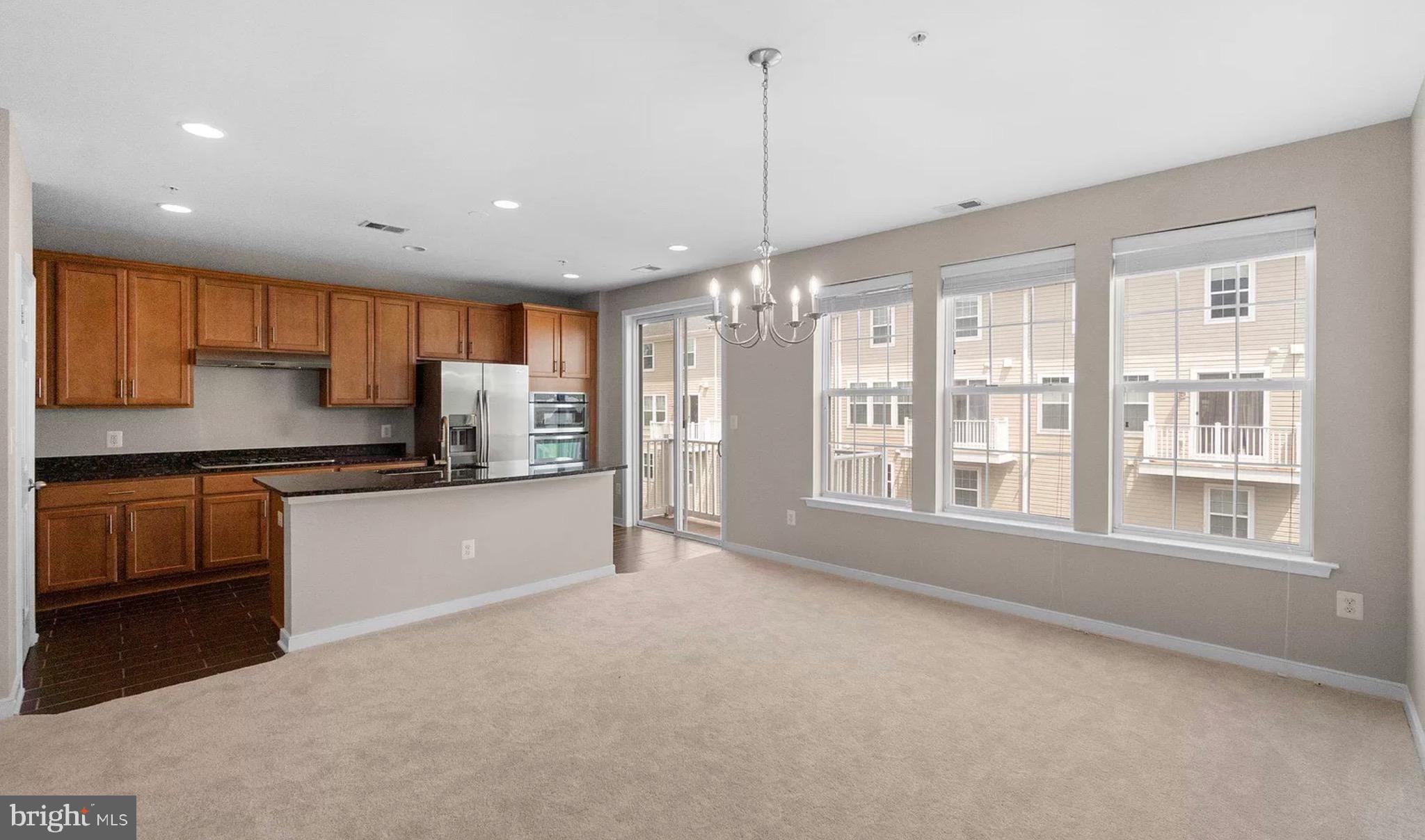 EAST GATE - Residential Lease