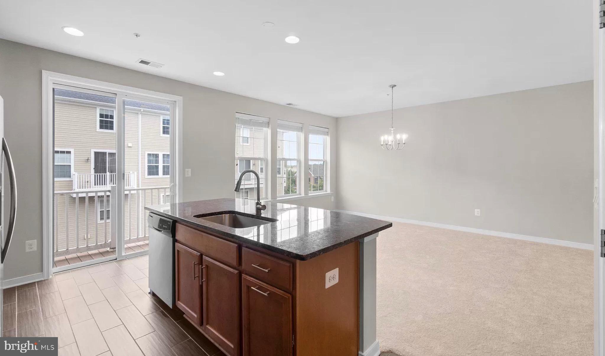 EAST GATE - Residential Lease