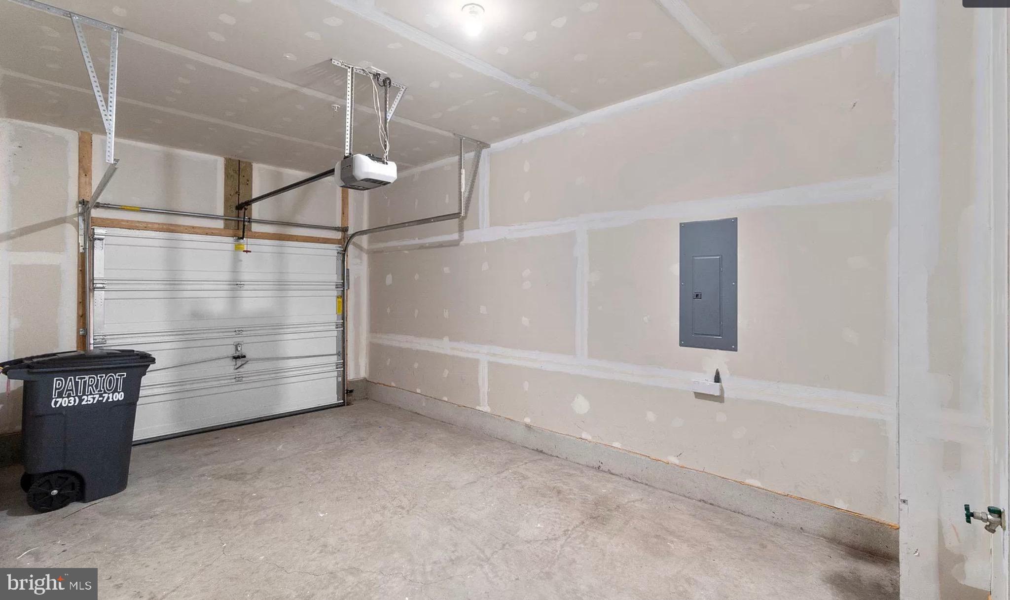 EAST GATE - Residential Lease