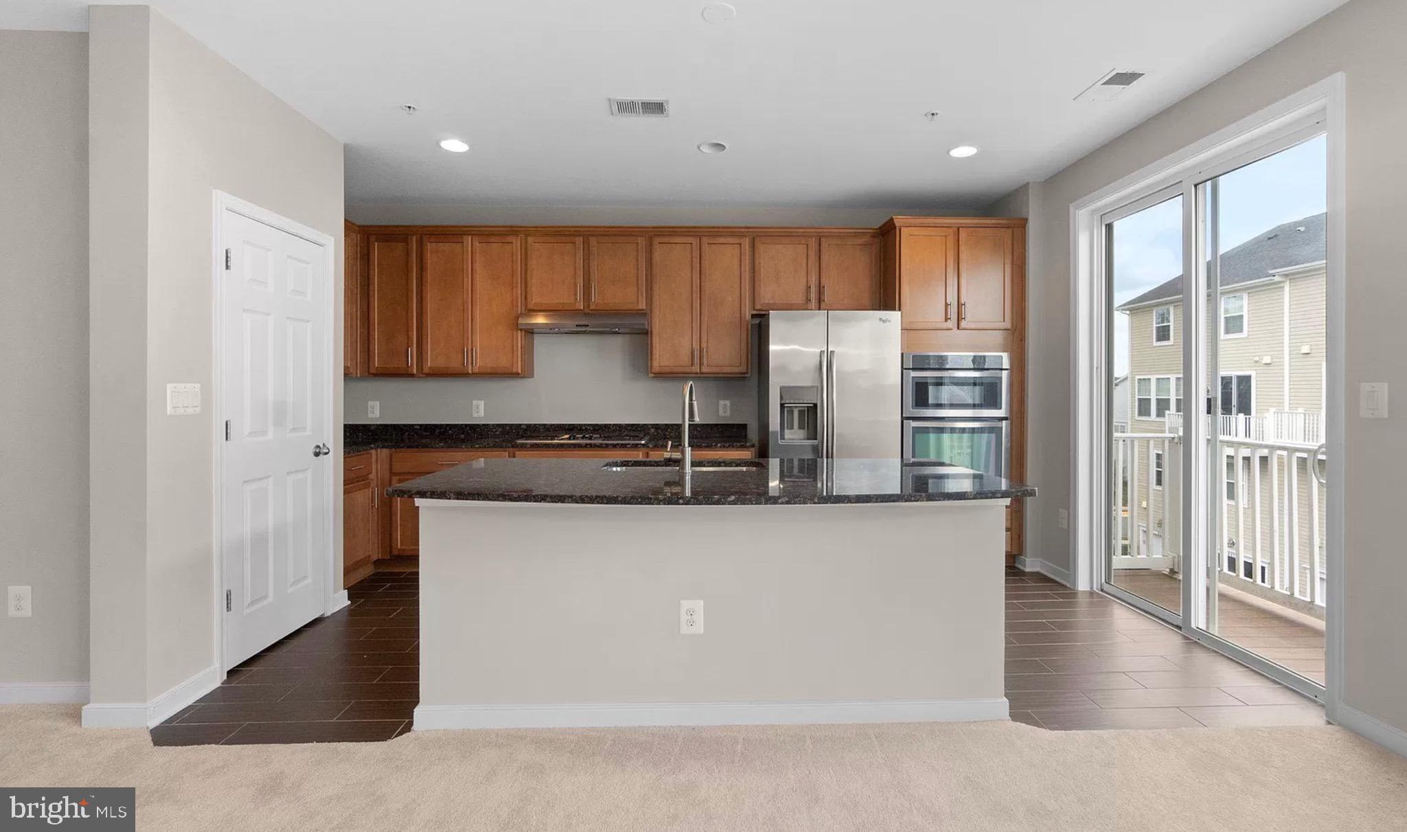 EAST GATE - Residential Lease