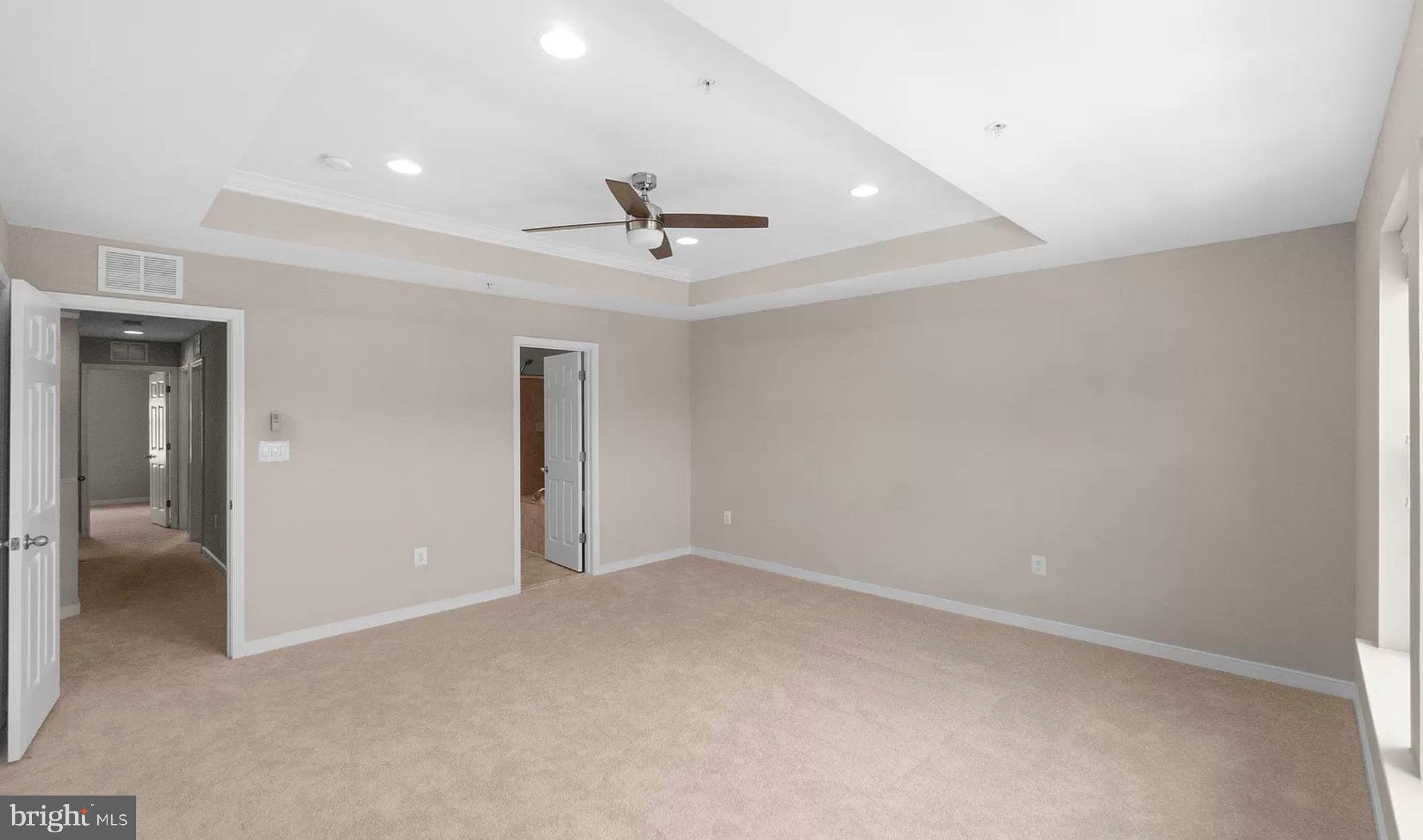 EAST GATE - Residential Lease