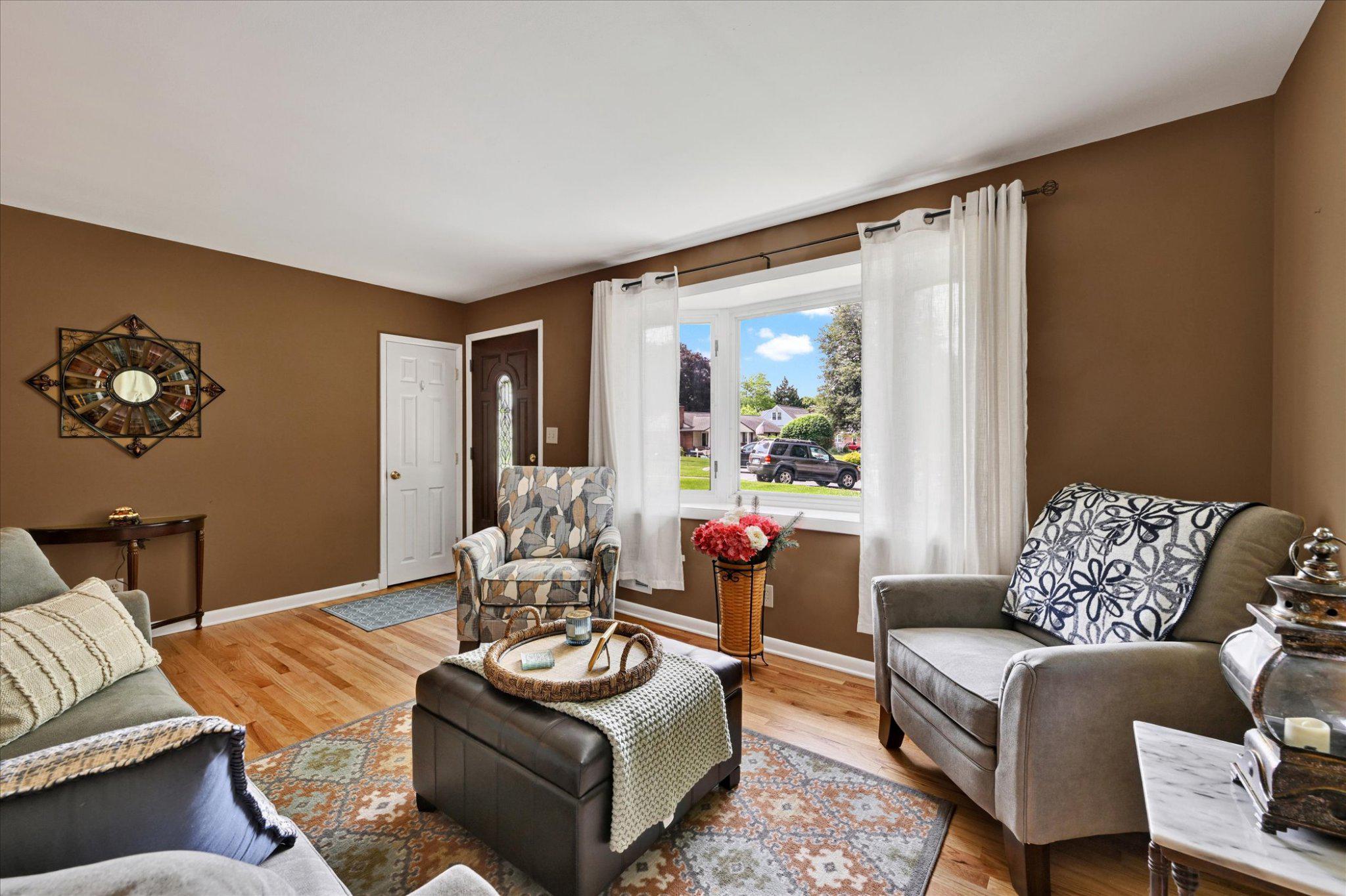 FAIRMONT - Residential