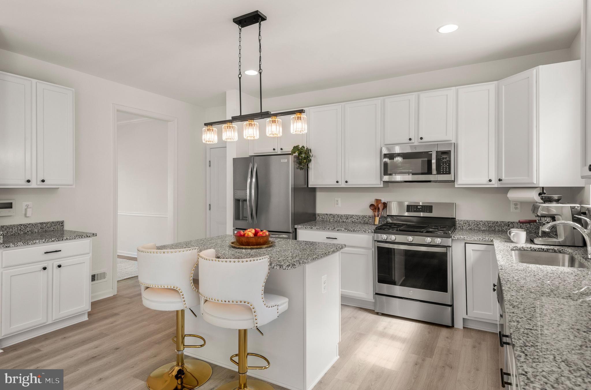 PELHAM PLACE - Residential