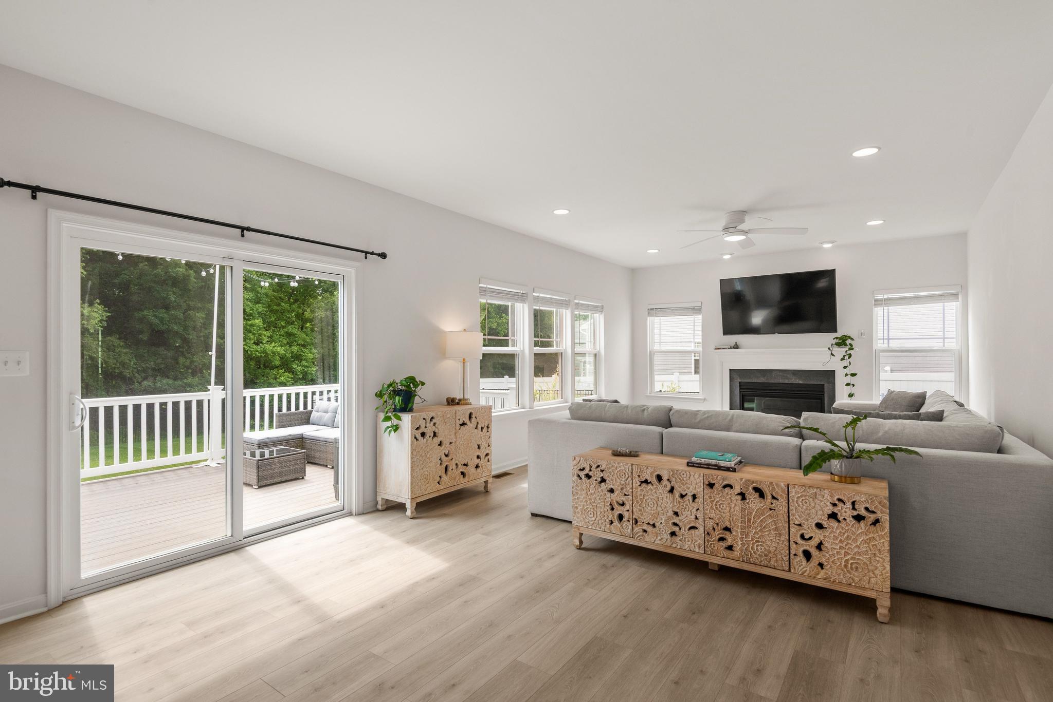 PELHAM PLACE - Residential