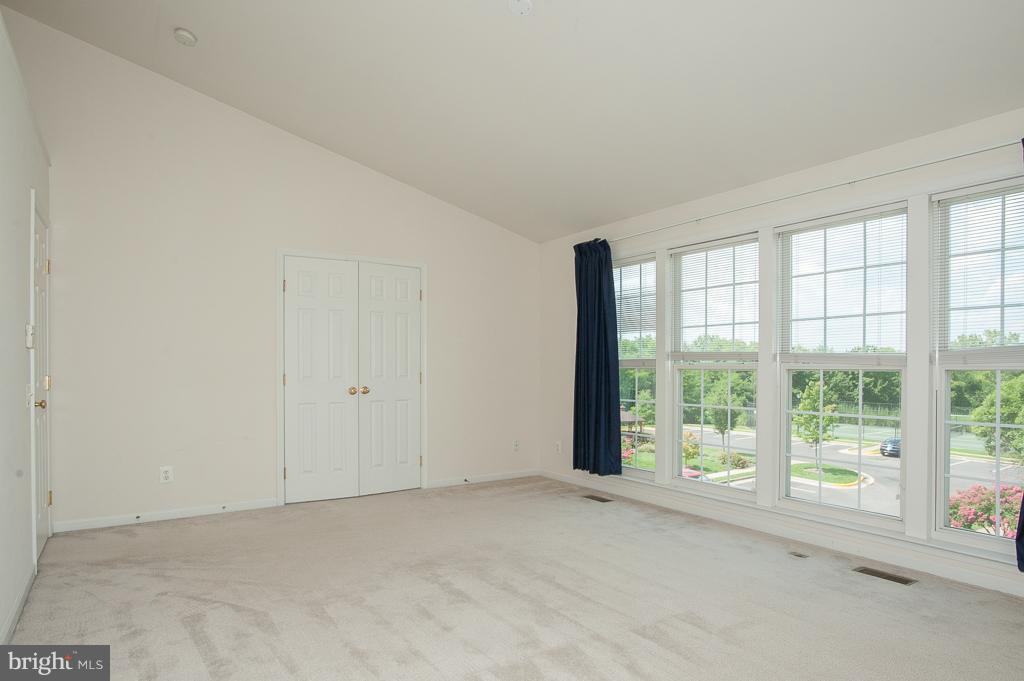 TOWNES AT MANCHESTER PARK - Residential Lease