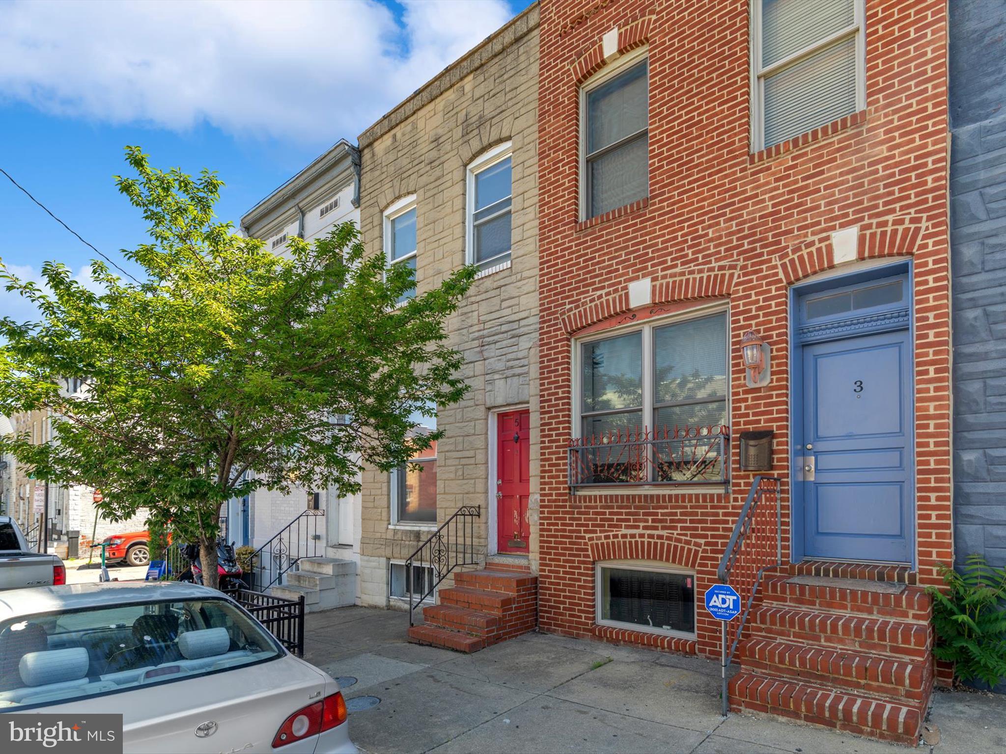 This is a great fix and flip or opportunity for you to add this home to your portfolio